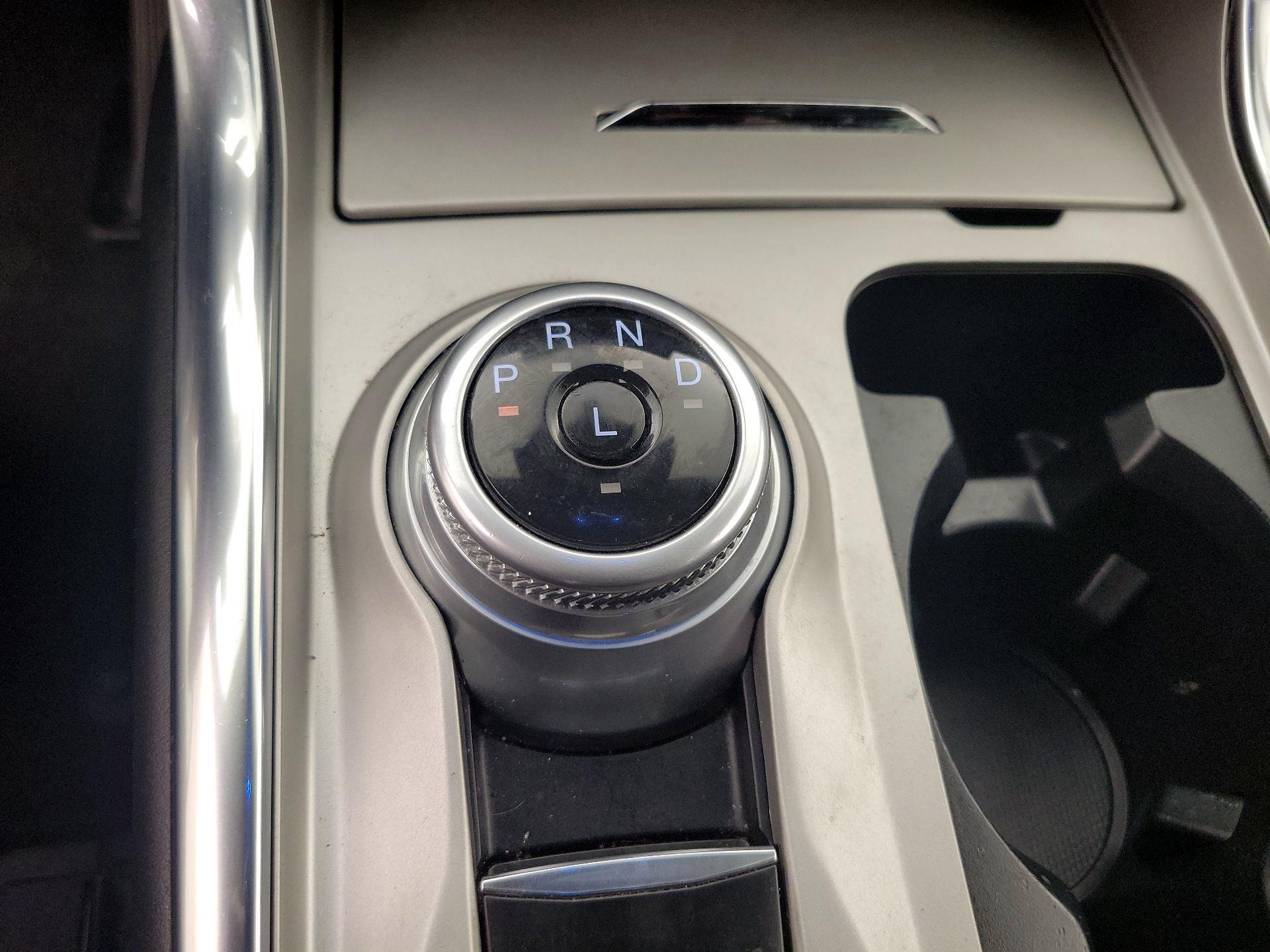 Thumbnail: 2022 Ford Explorer - 17