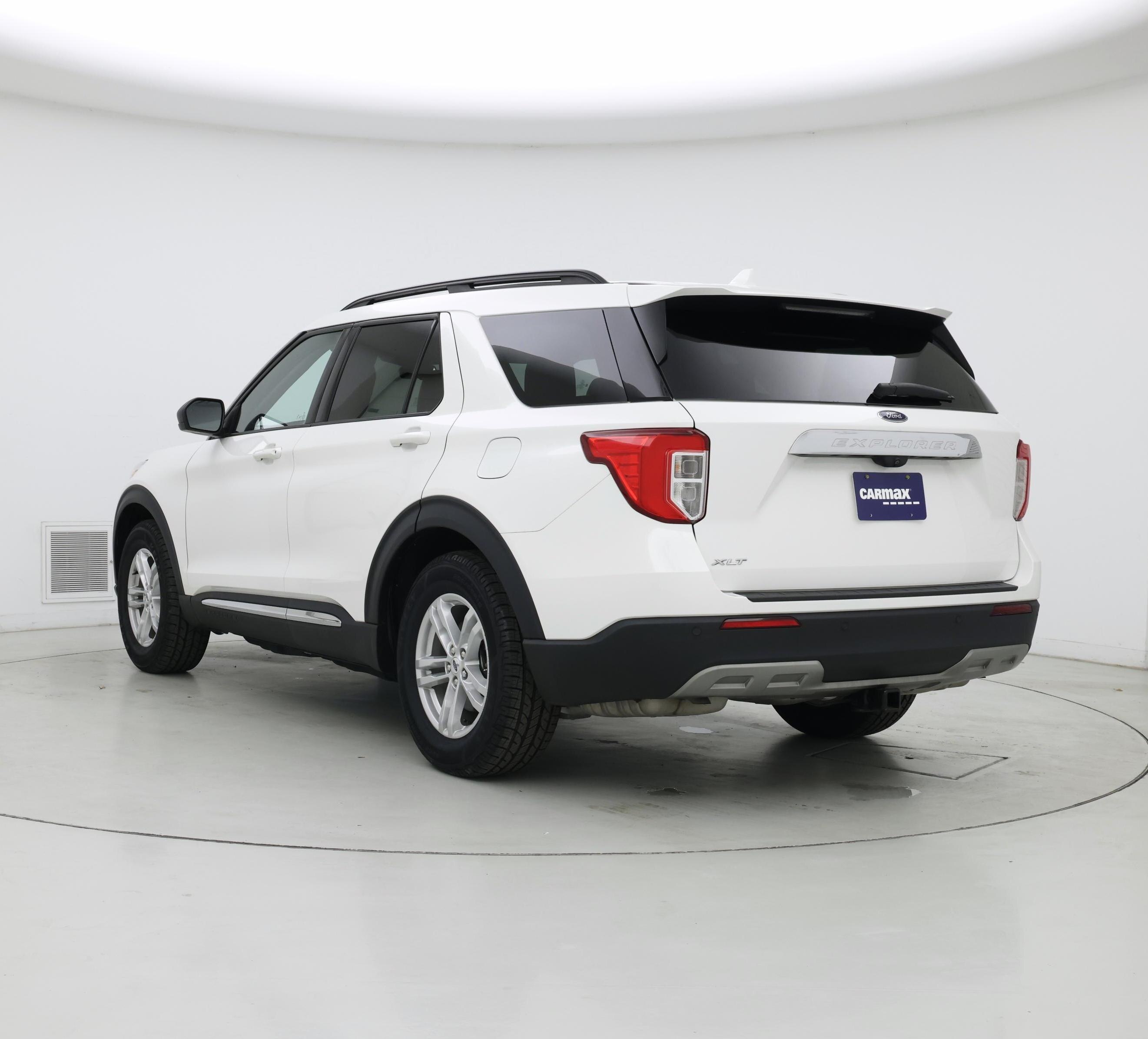 Thumbnail: 2022 Ford Explorer - 2