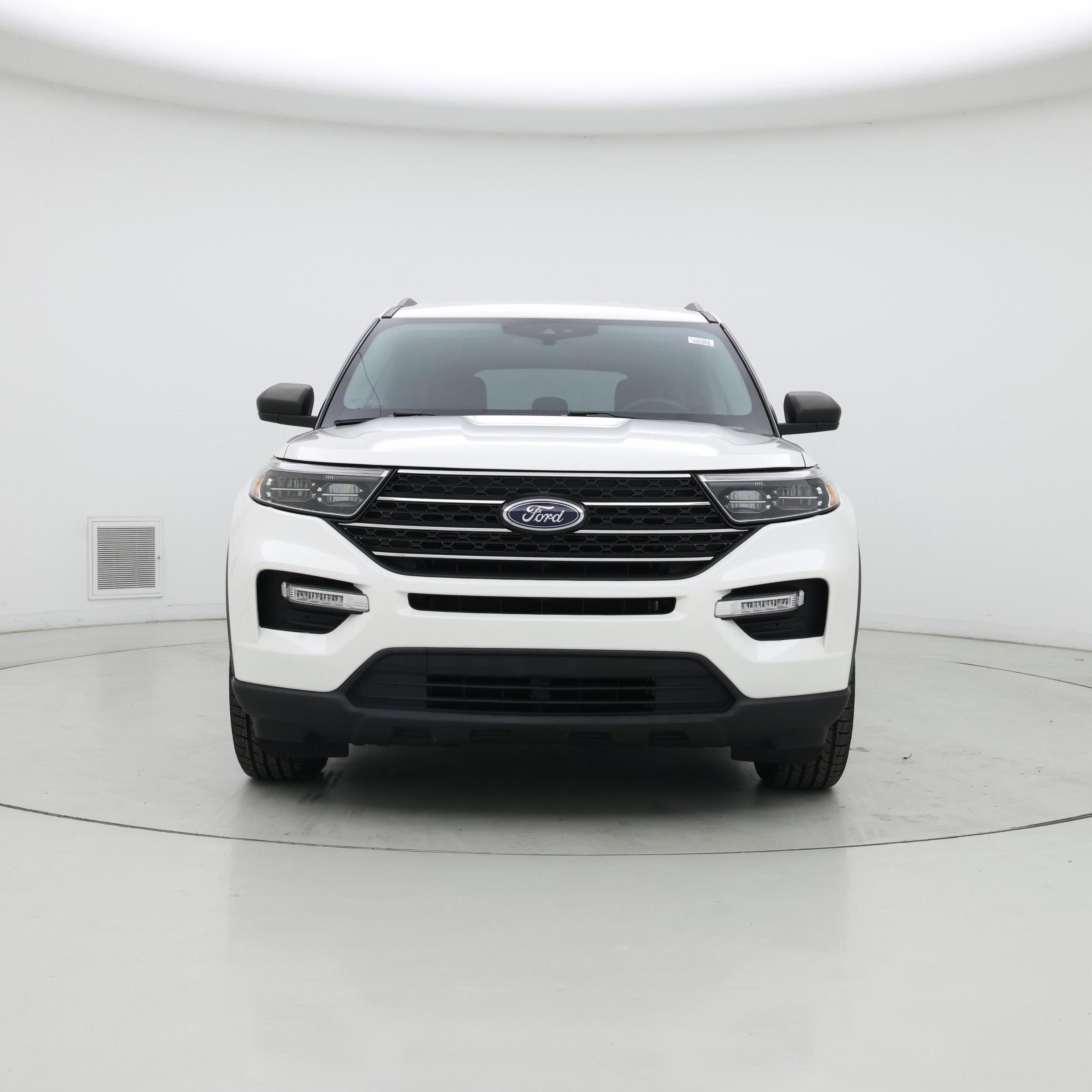 Thumbnail: 2022 Ford Explorer - 5
