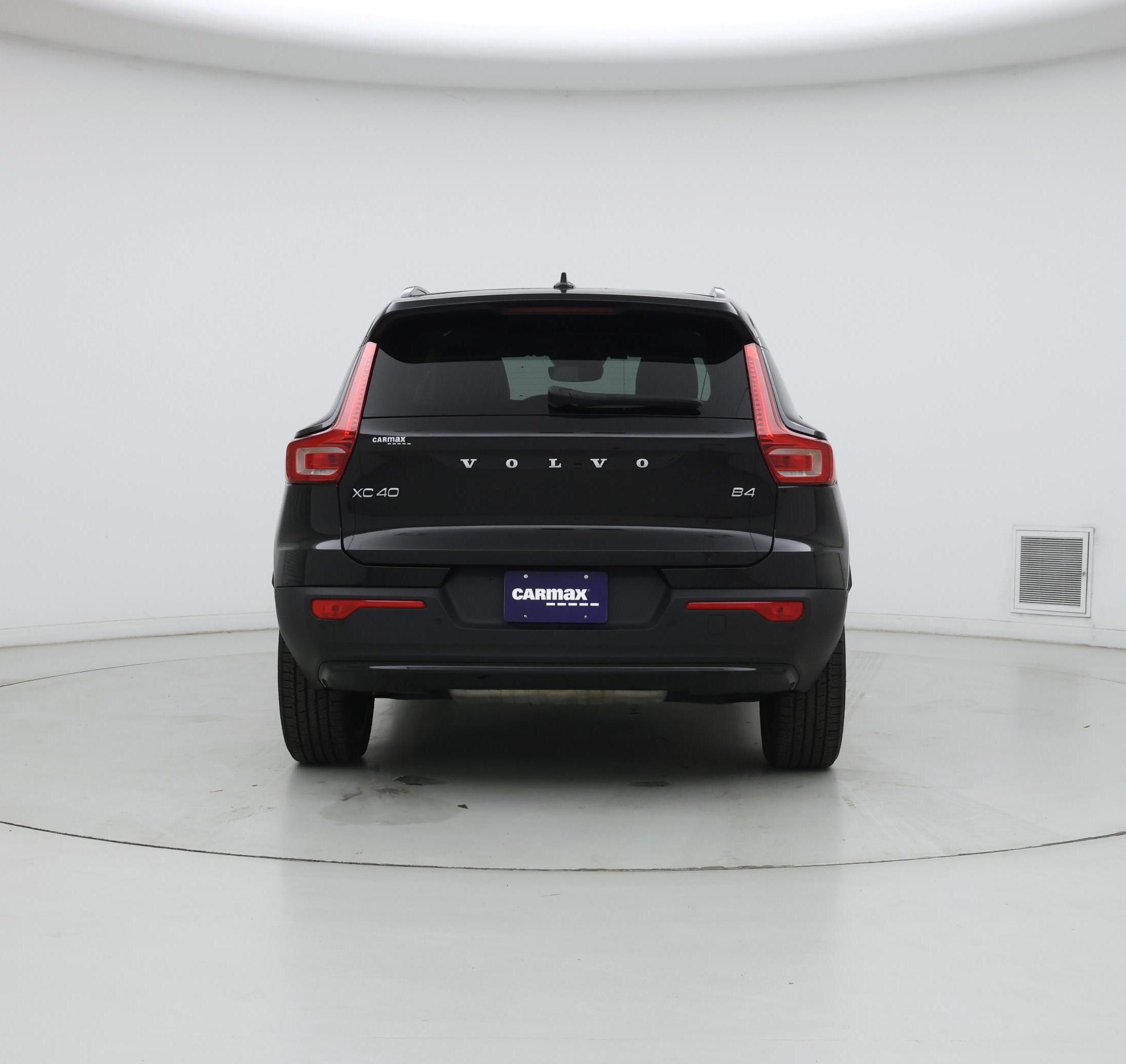 Thumbnail: 2023 Volvo XC40 - 6