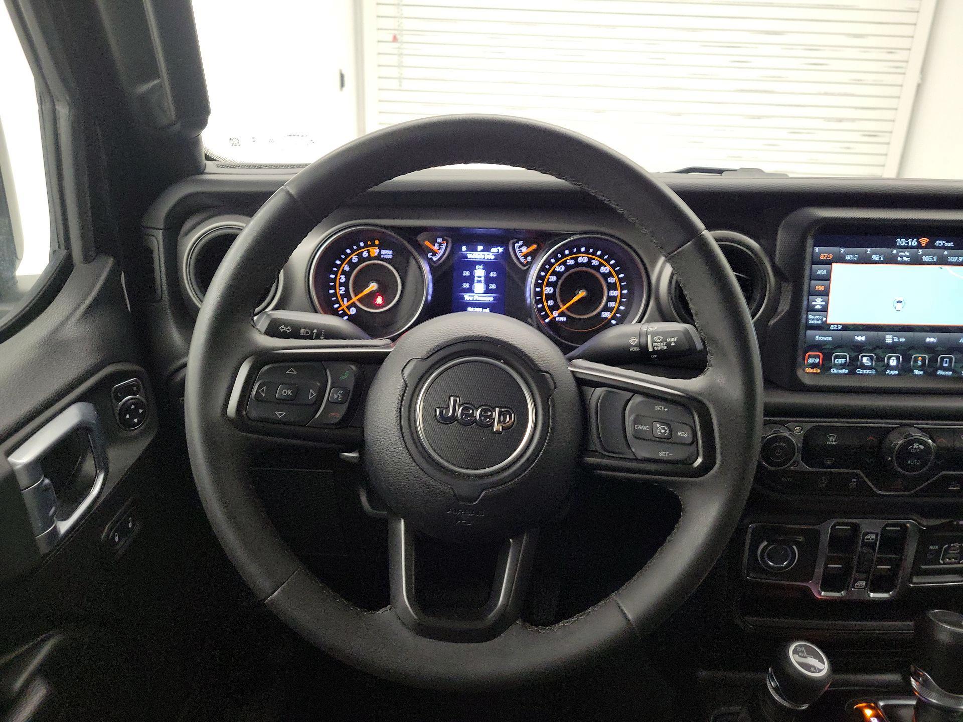 Thumbnail: 2023 Jeep Gladiator - 10