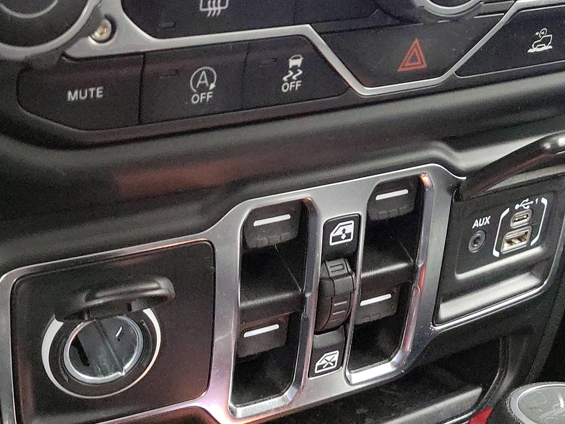 Thumbnail: 2023 Jeep Gladiator - 19