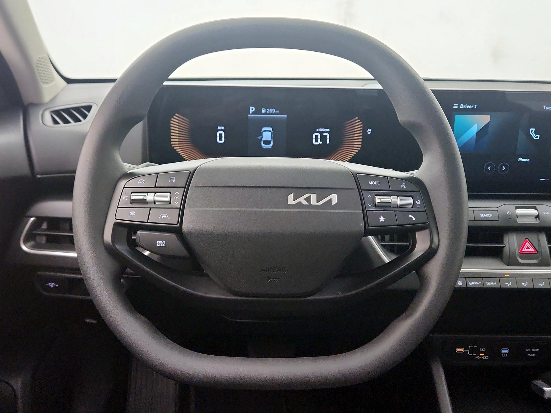 Thumbnail: 2025 Kia K4 - 10