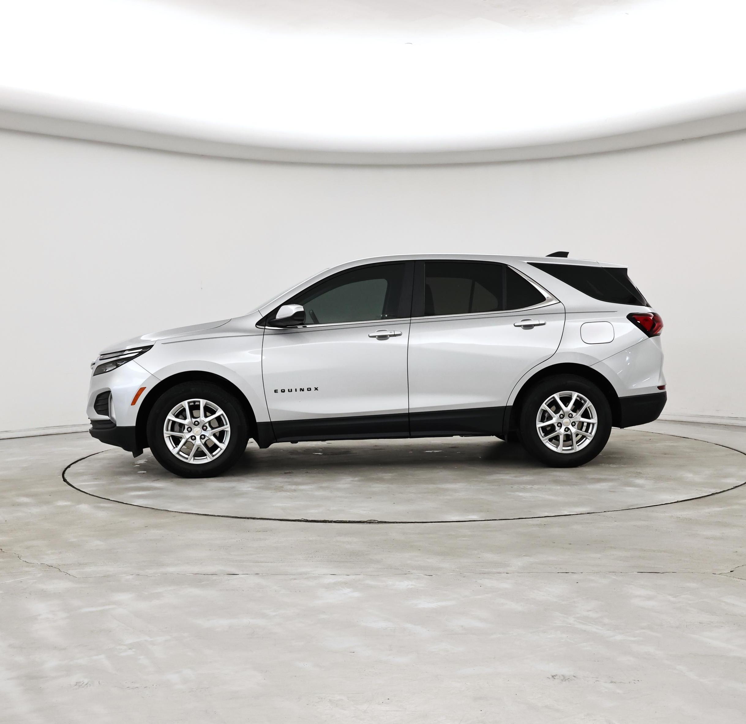 Thumbnail: 2022 Chevrolet Equinox - 3