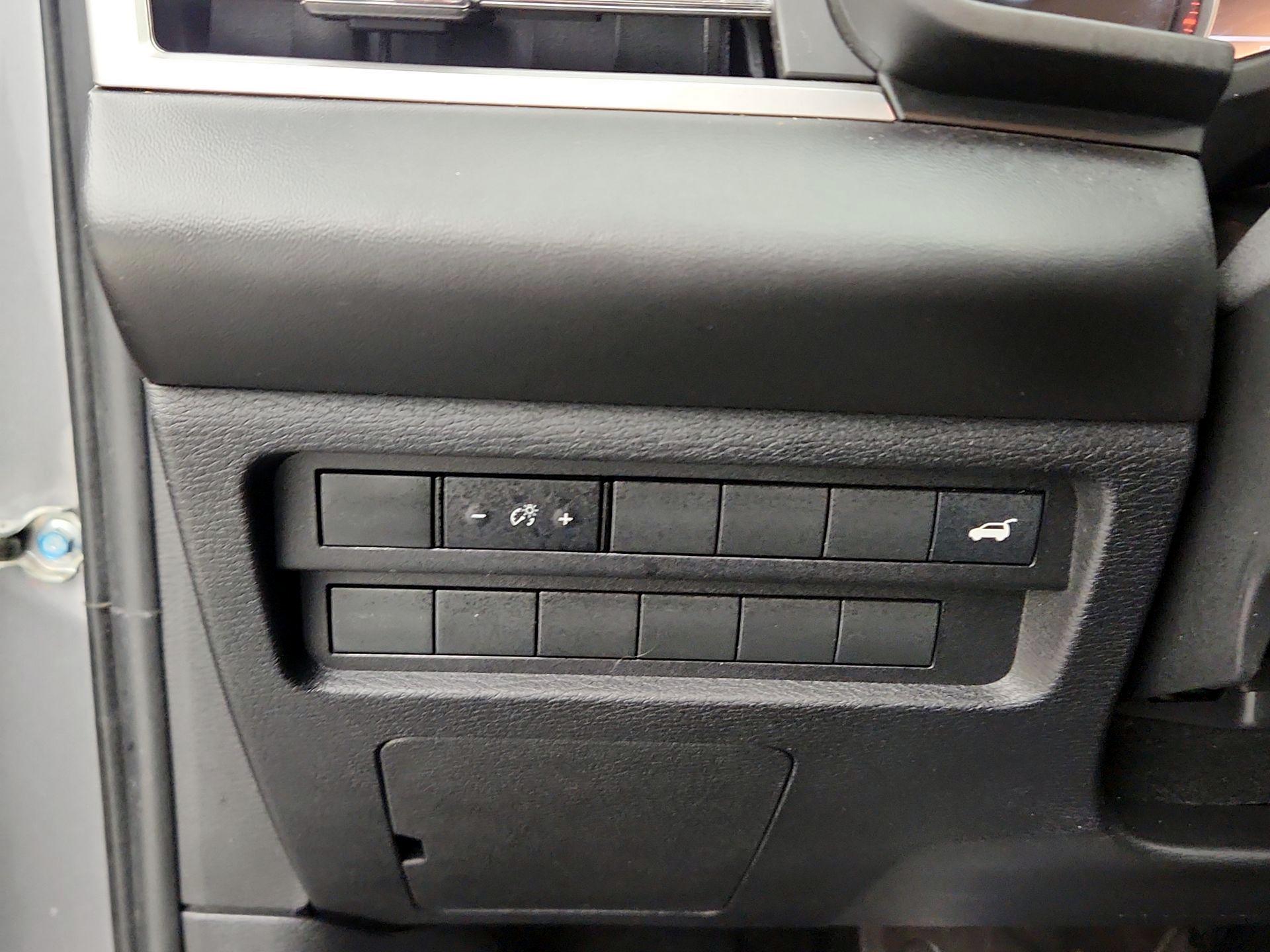 Thumbnail: 2022 Mitsubishi Outlander - 13