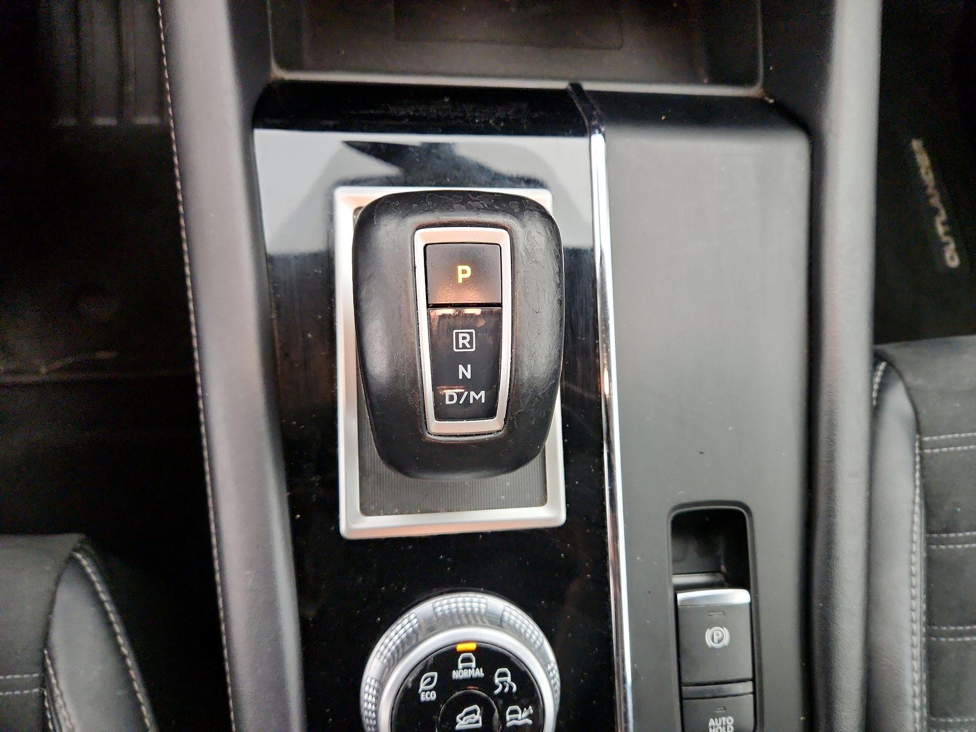 Thumbnail: 2022 Mitsubishi Outlander - 18