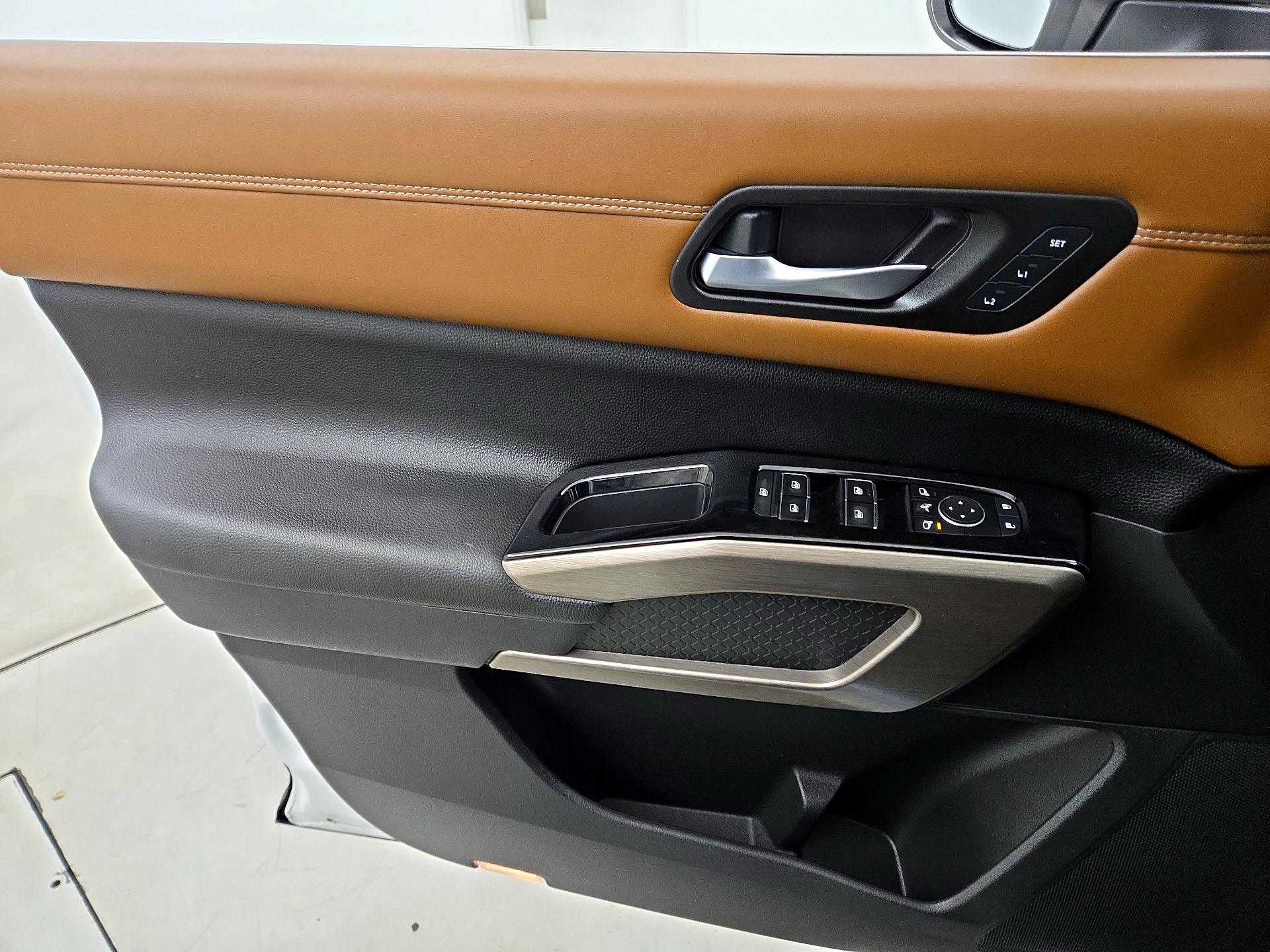 Thumbnail: 2022 Nissan Pathfinder - 12