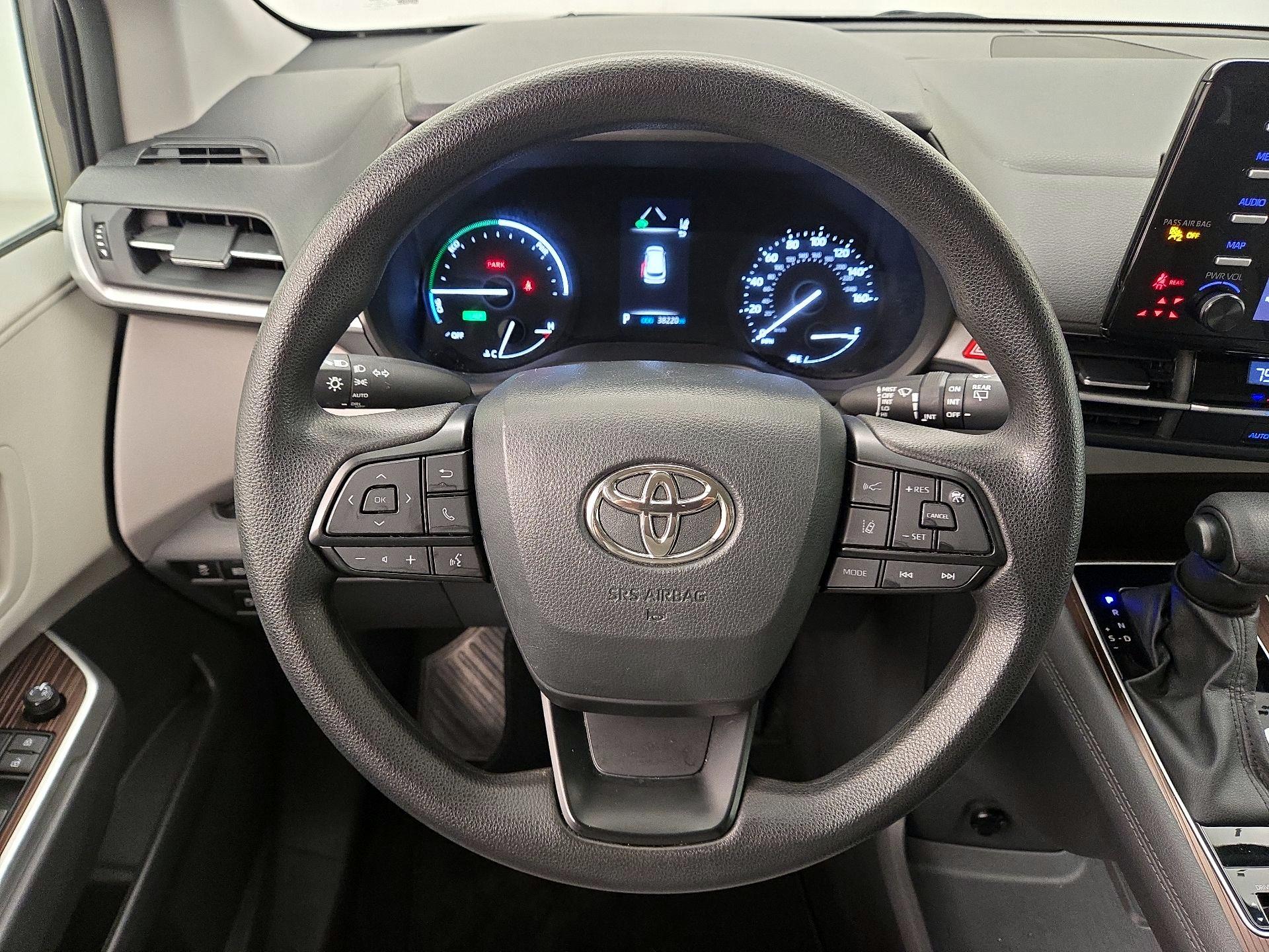 Thumbnail: 2024 Toyota Sienna - 10