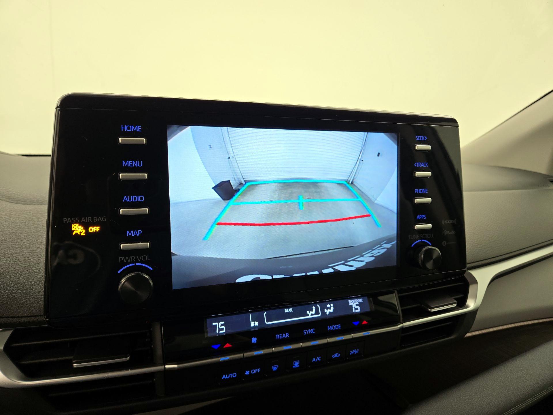 Thumbnail: 2024 Toyota Sienna - 14