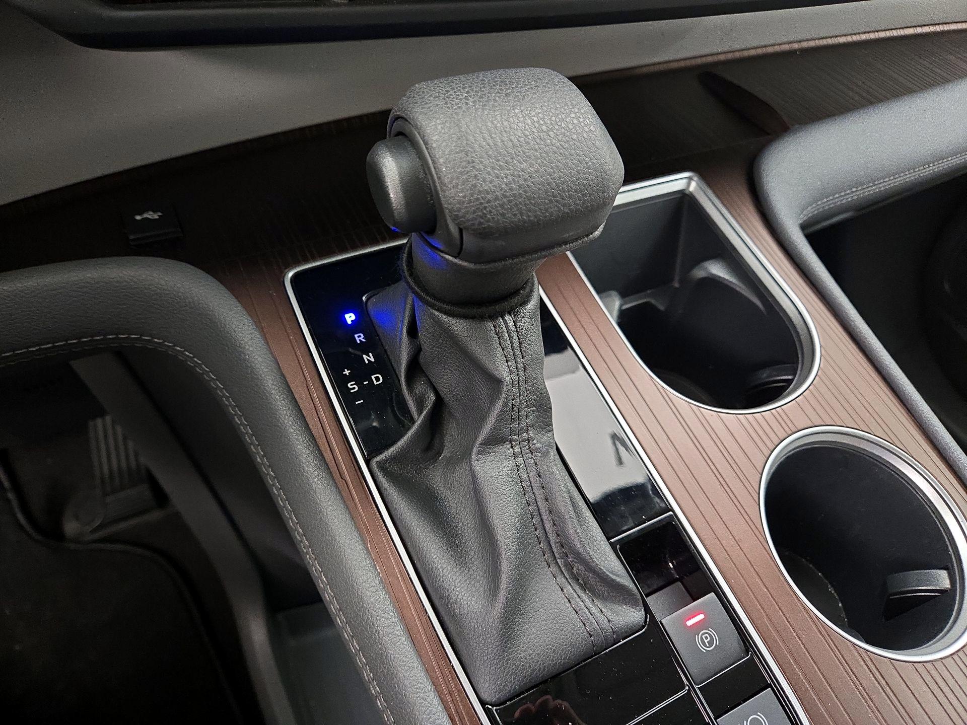 Thumbnail: 2024 Toyota Sienna - 17