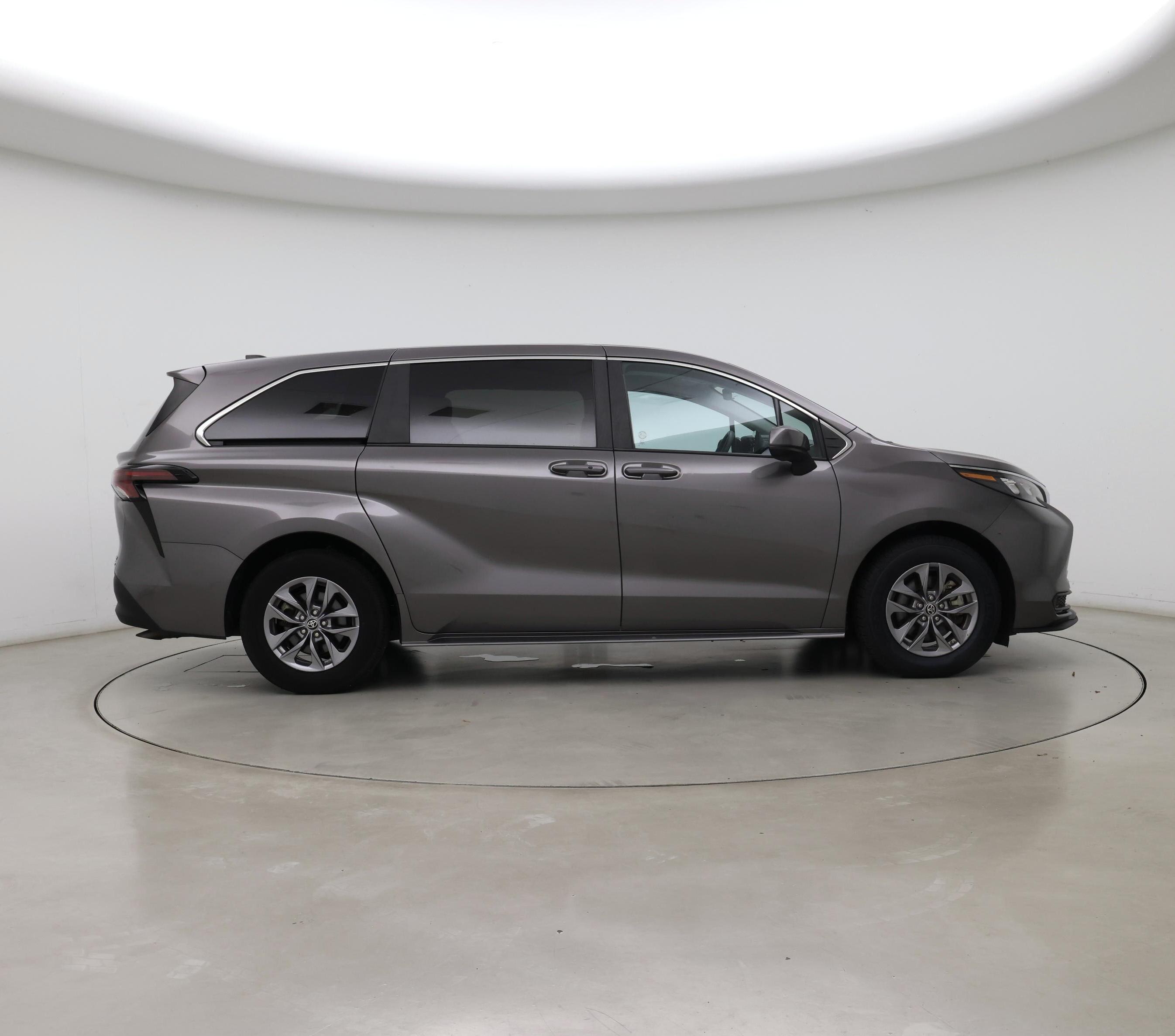 Thumbnail: 2024 Toyota Sienna - 7