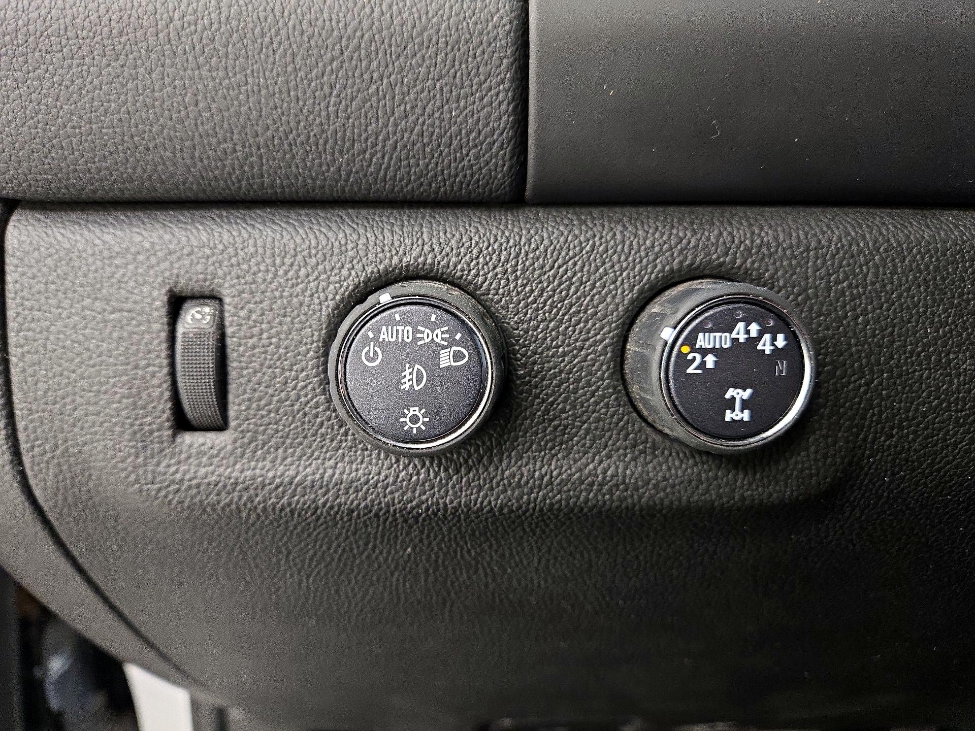 Thumbnail: 2022 Chevrolet Colorado - 13