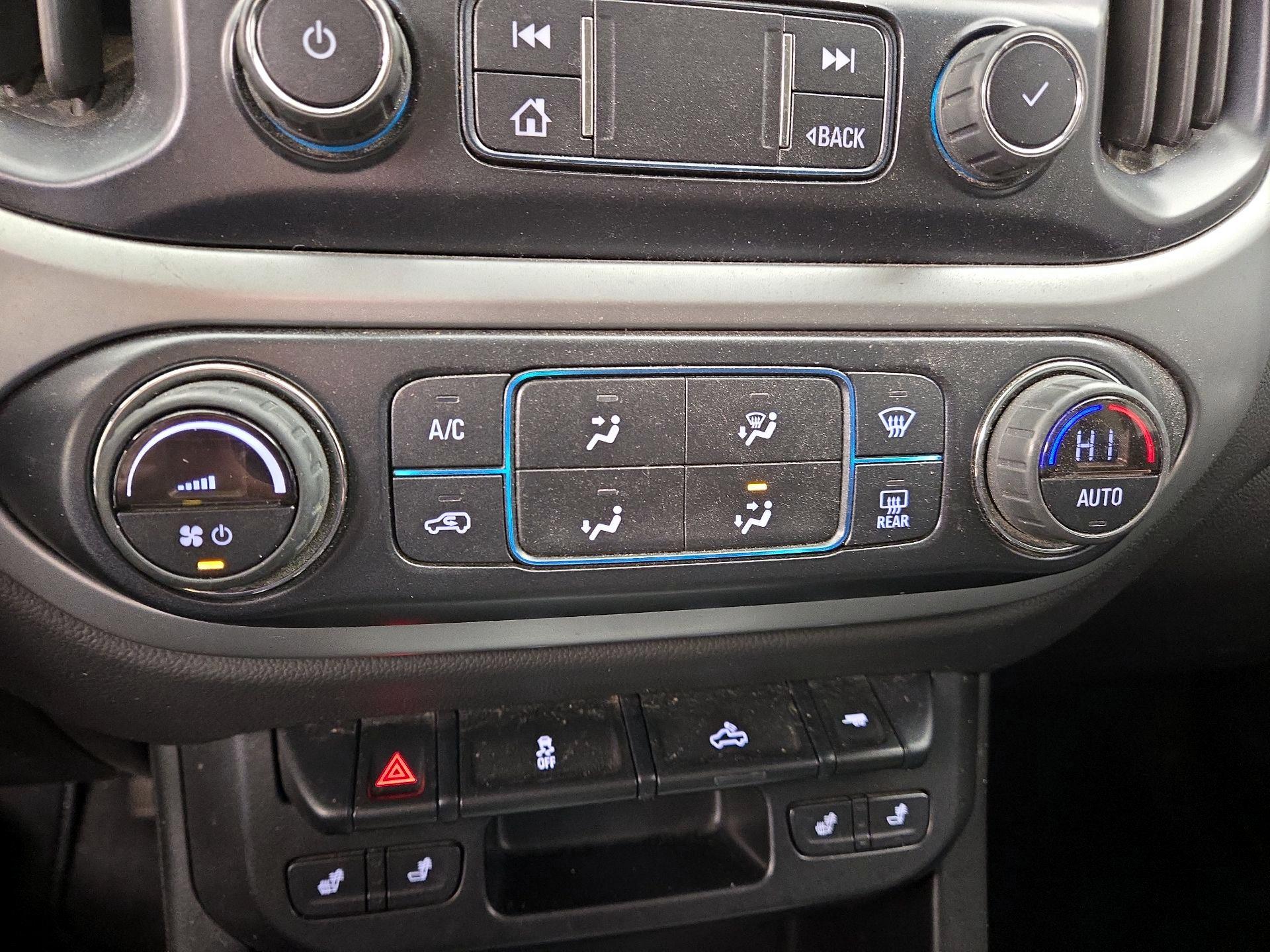 Thumbnail: 2022 Chevrolet Colorado - 16