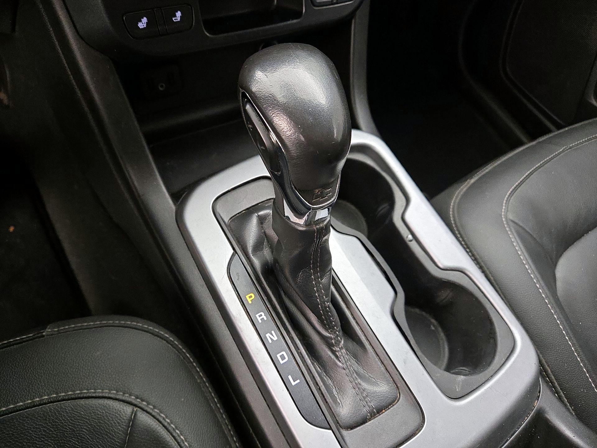 Thumbnail: 2022 Chevrolet Colorado - 17