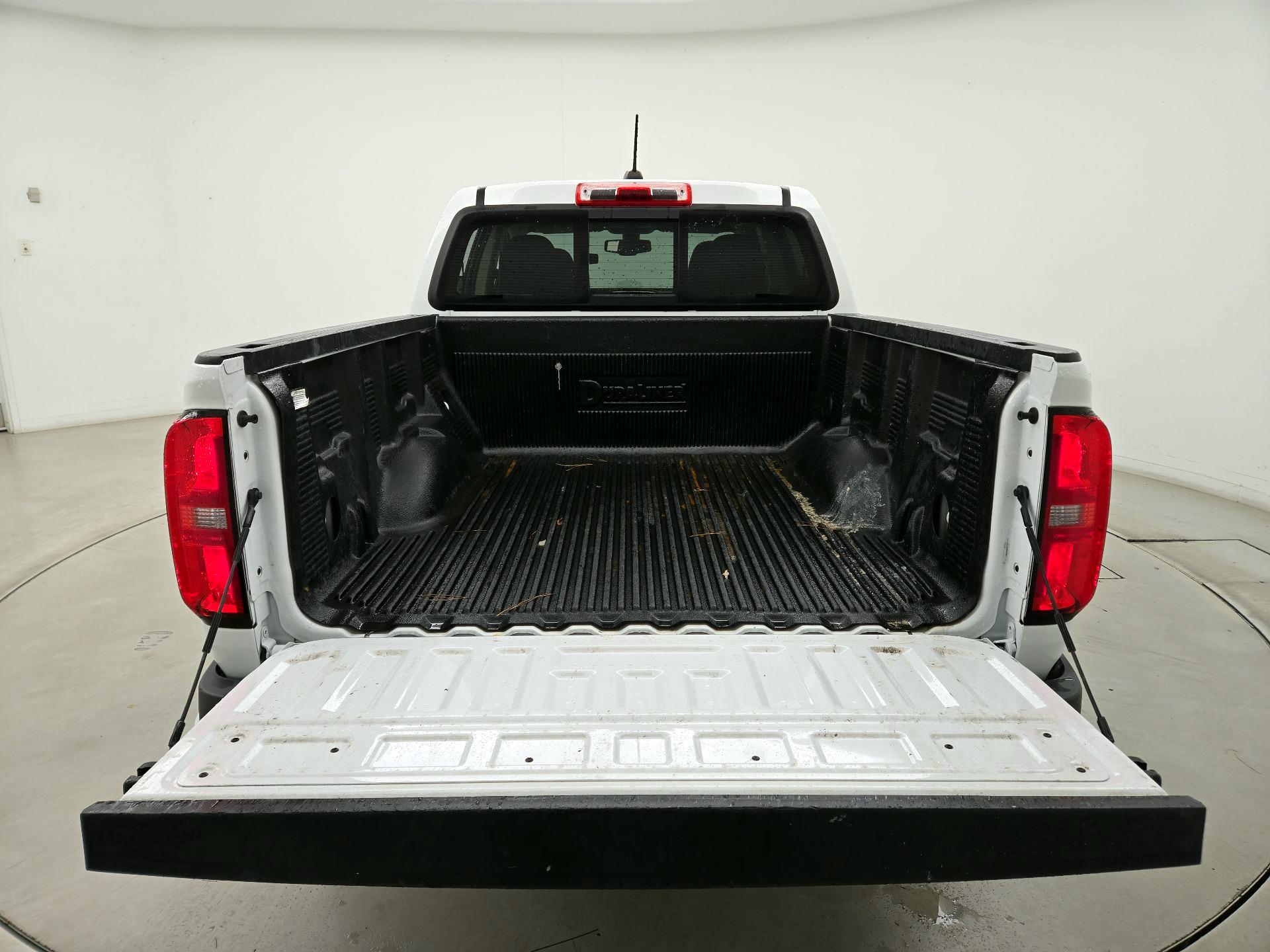 Thumbnail: 2022 Chevrolet Colorado - 20