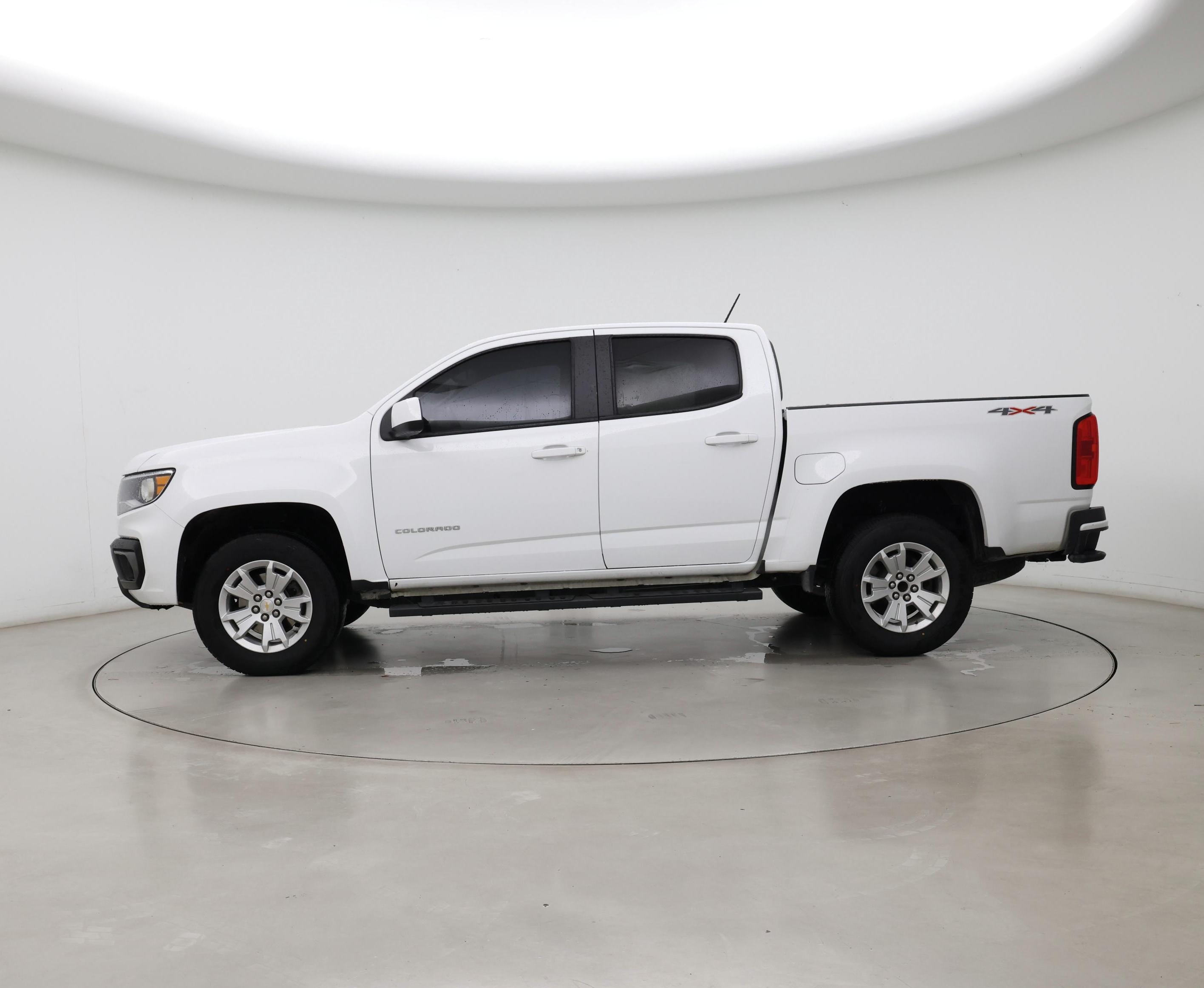 Thumbnail: 2022 Chevrolet Colorado - 3