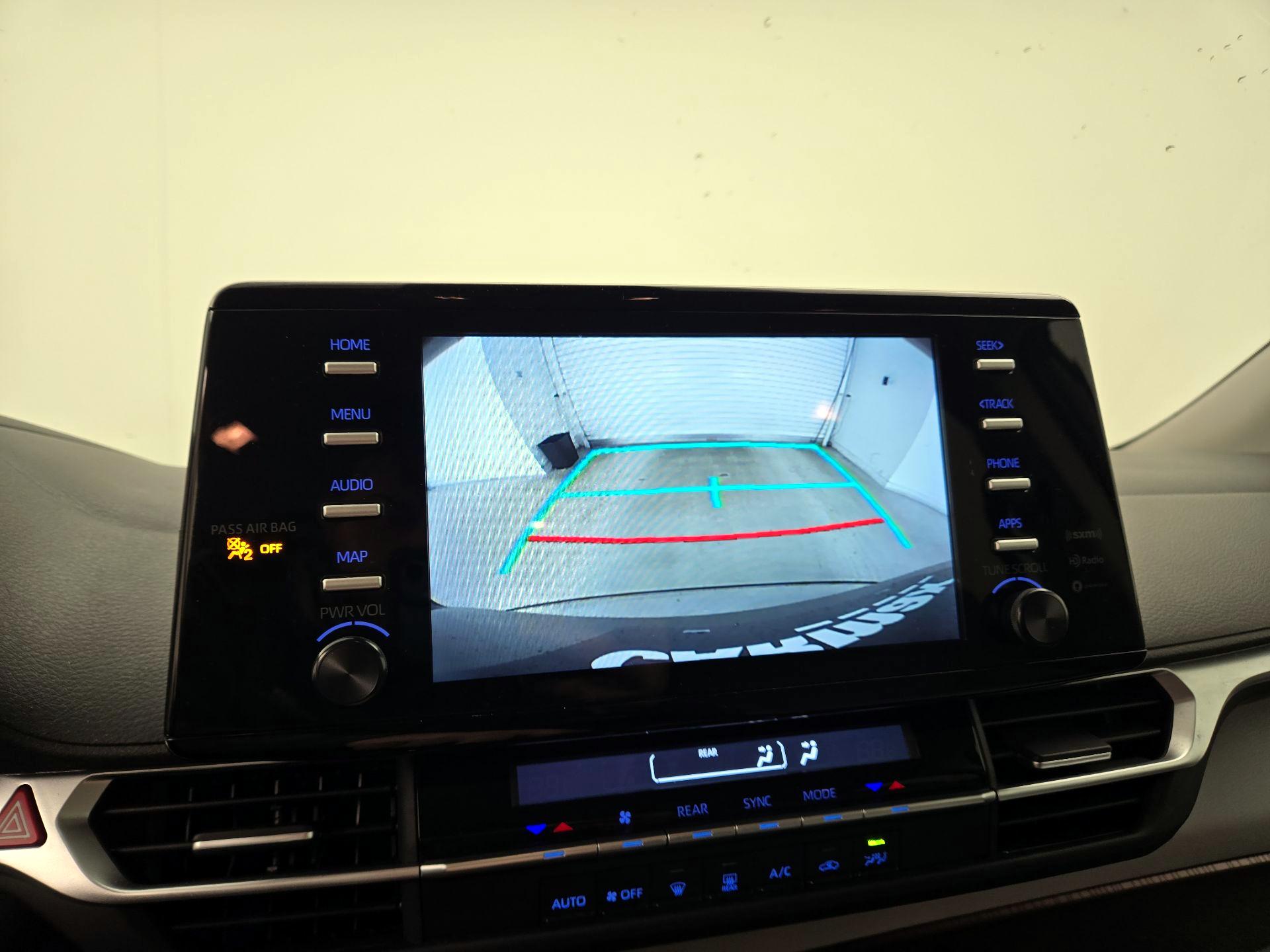 Thumbnail: 2024 Toyota Sienna - 14