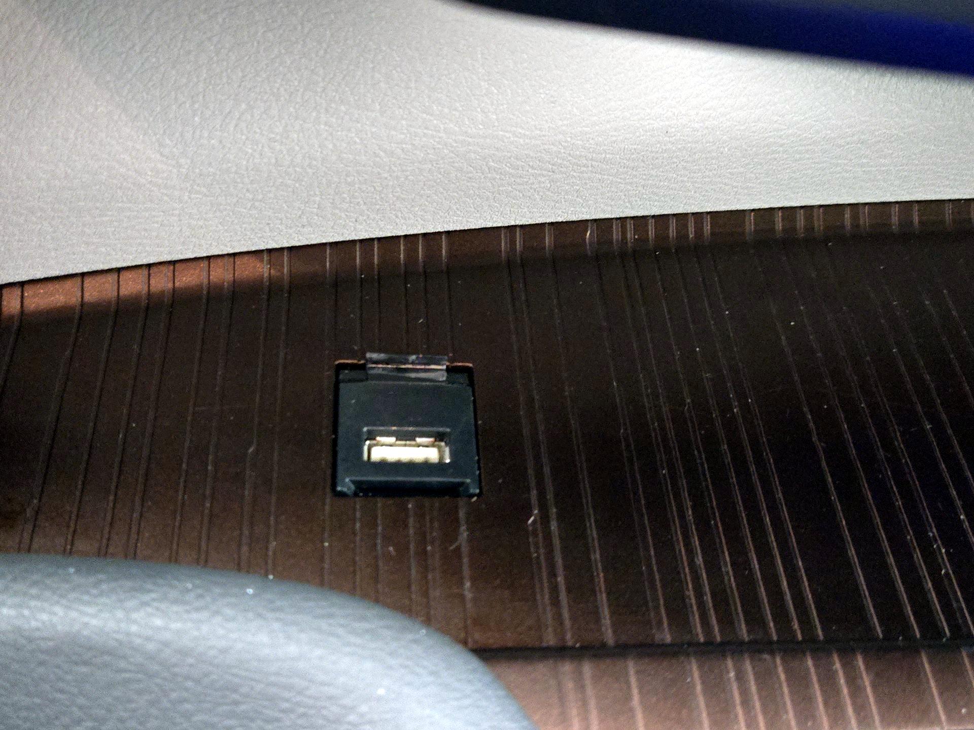 Thumbnail: 2024 Toyota Sienna - 18