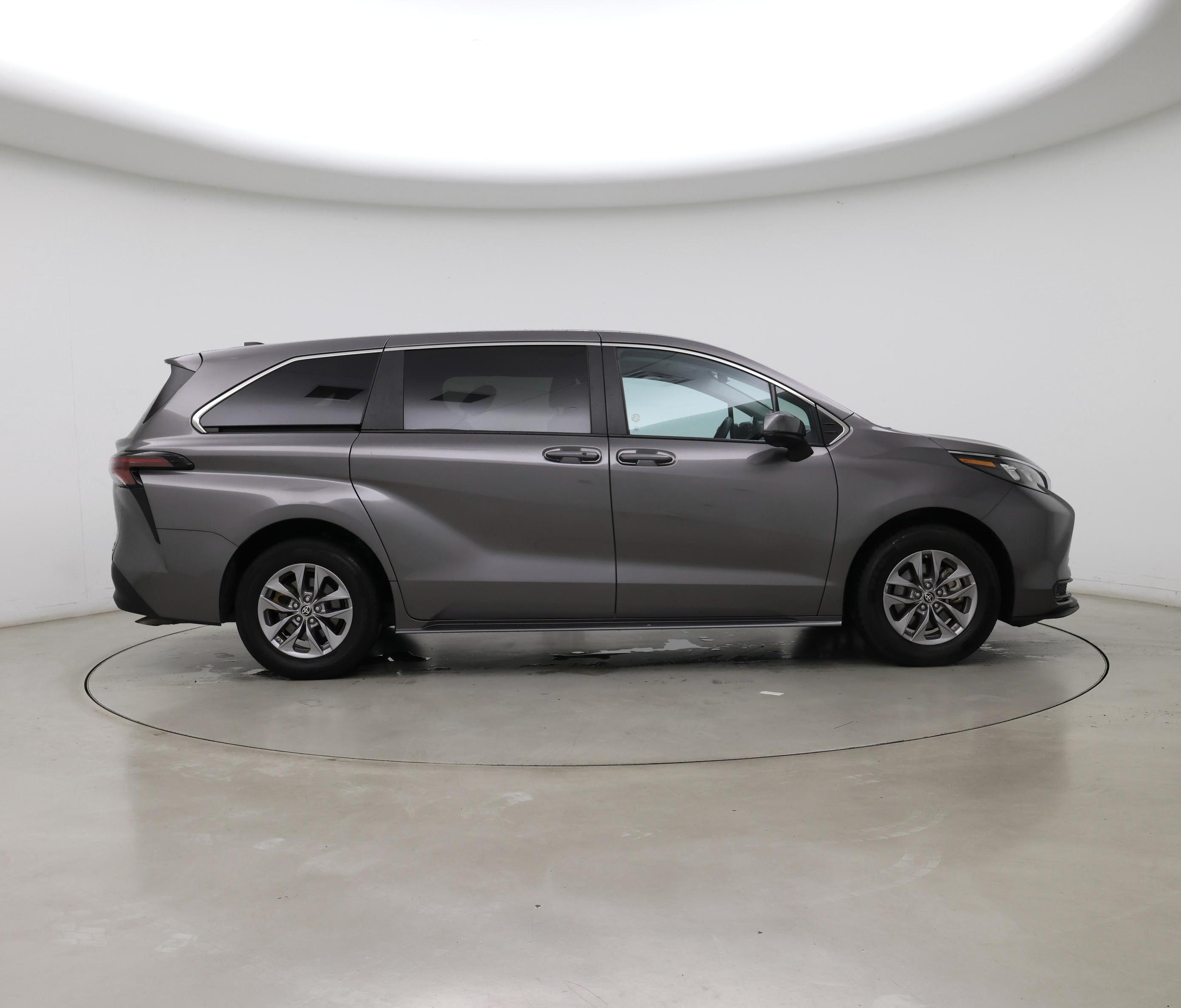 Thumbnail: 2024 Toyota Sienna - 7