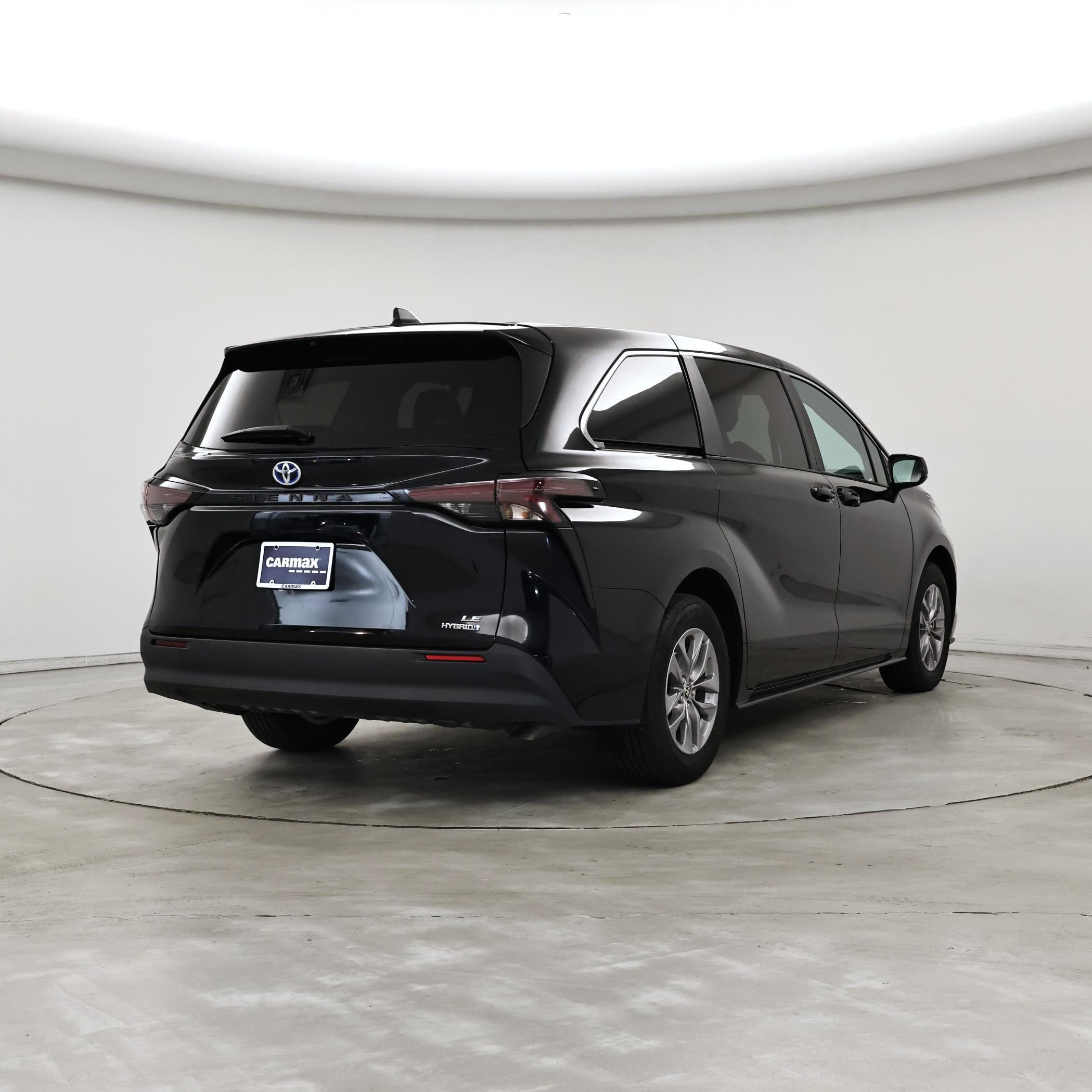 Thumbnail: 2024 Toyota Sienna - 8