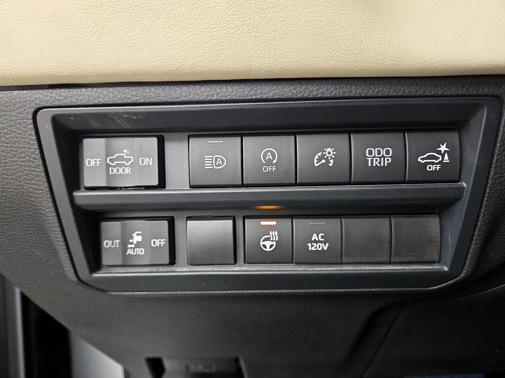 Thumbnail: 2022 Toyota Tundra - 13