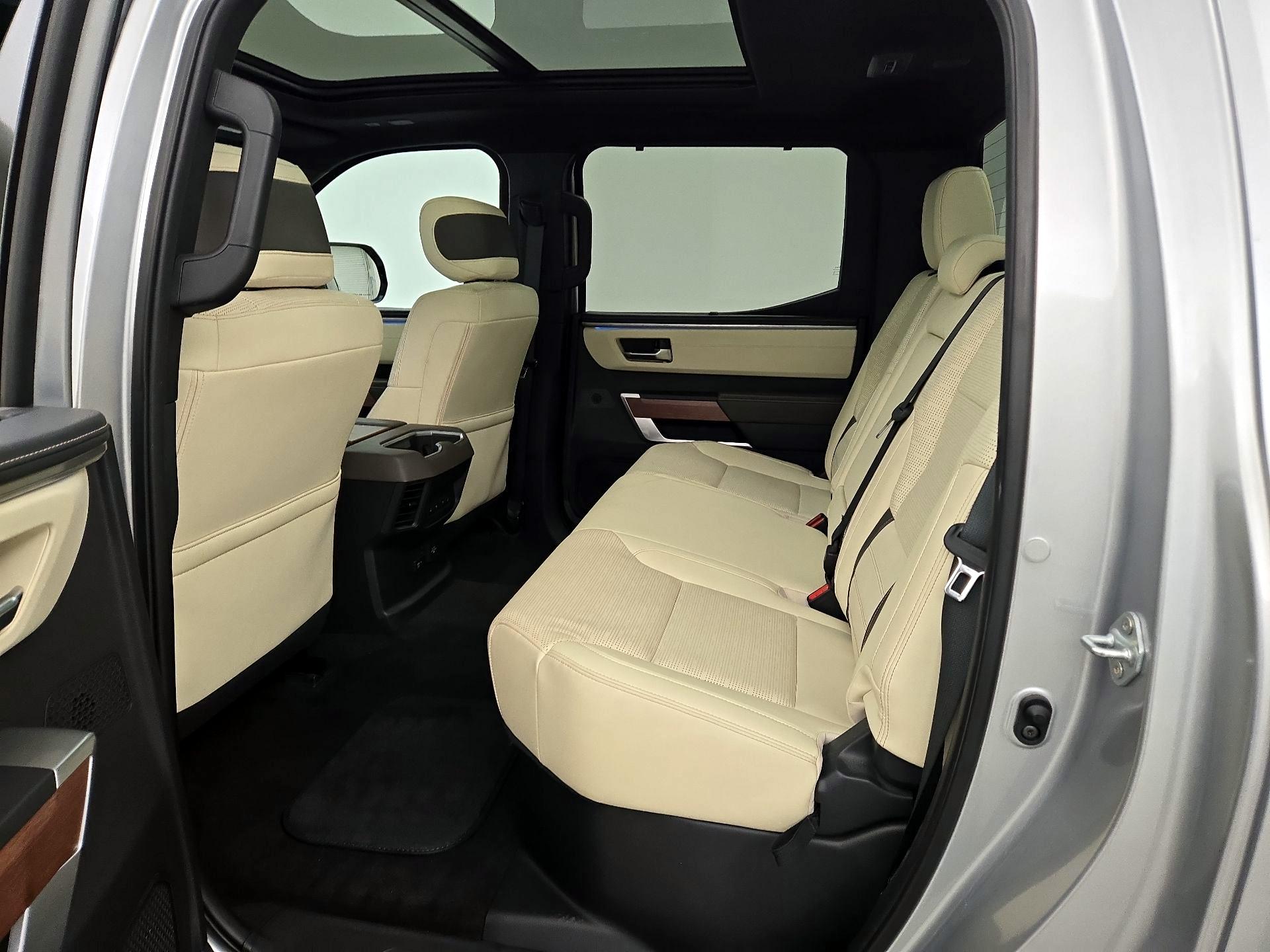 Thumbnail: 2022 Toyota Tundra - 20