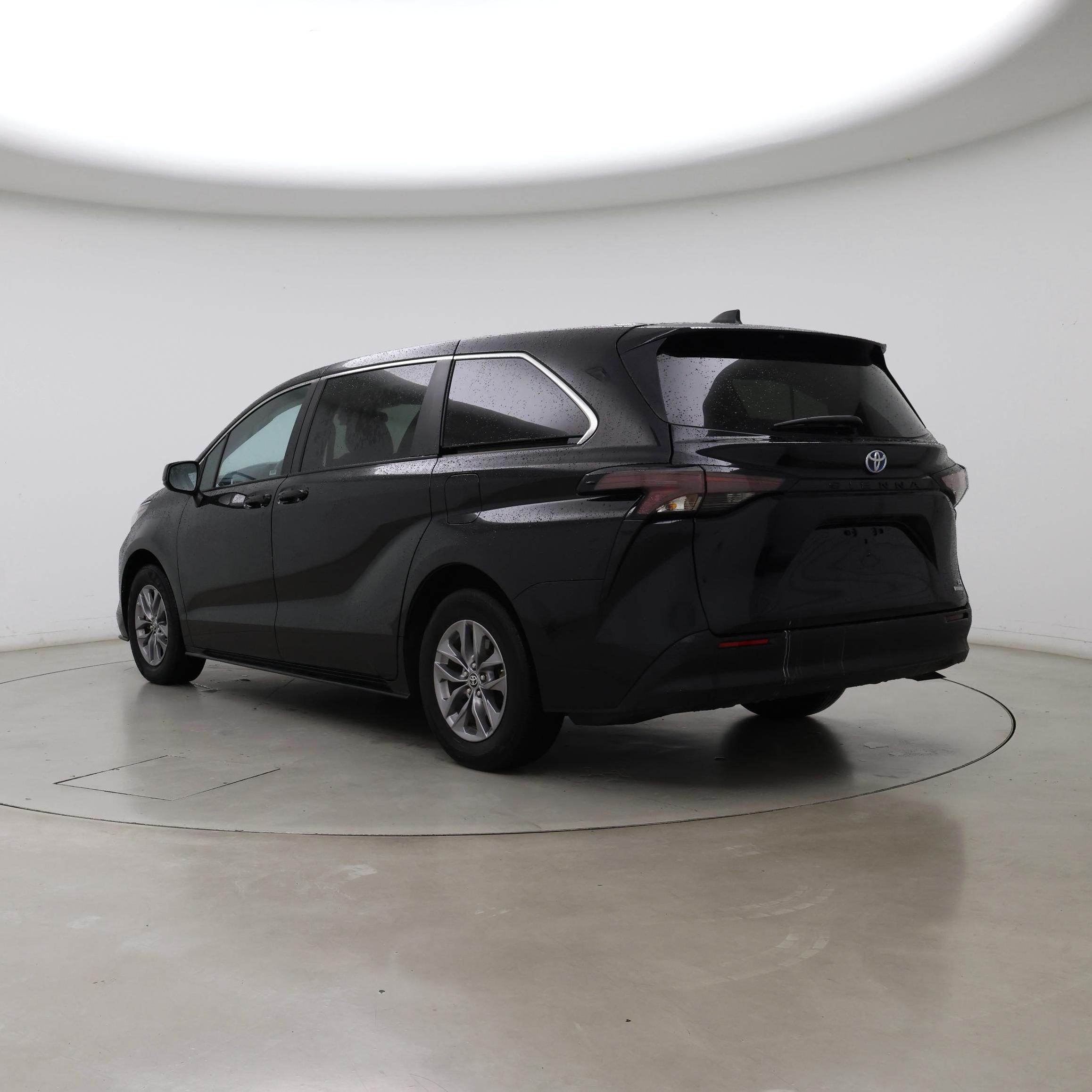Thumbnail: 2024 Toyota Sienna - 2