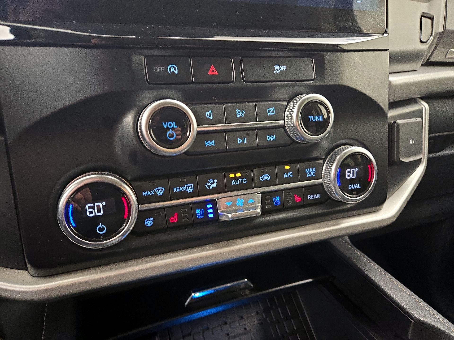 Thumbnail: 2024 Ford Expedition - 17