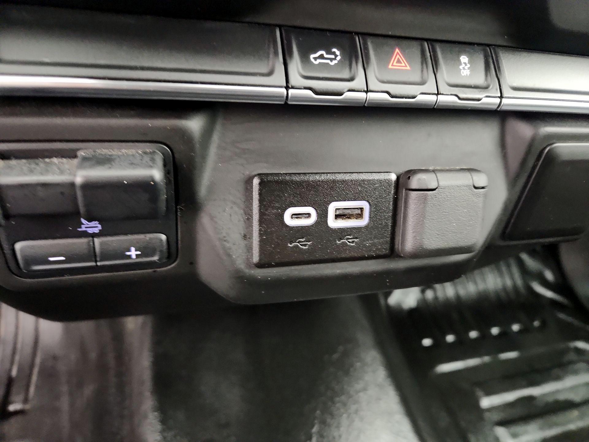 Thumbnail: 2023 Chevrolet Silverado 2500 - 18