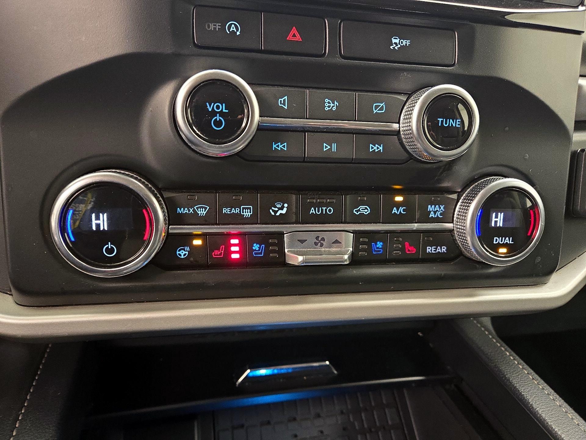 Thumbnail: 2024 Ford Expedition - 17