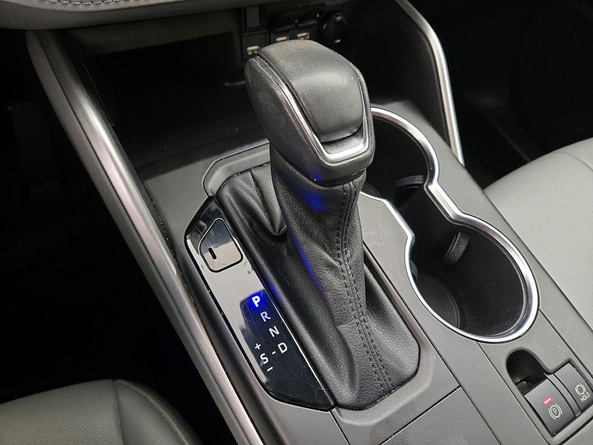 Thumbnail: 2021 Toyota Highlander - 17