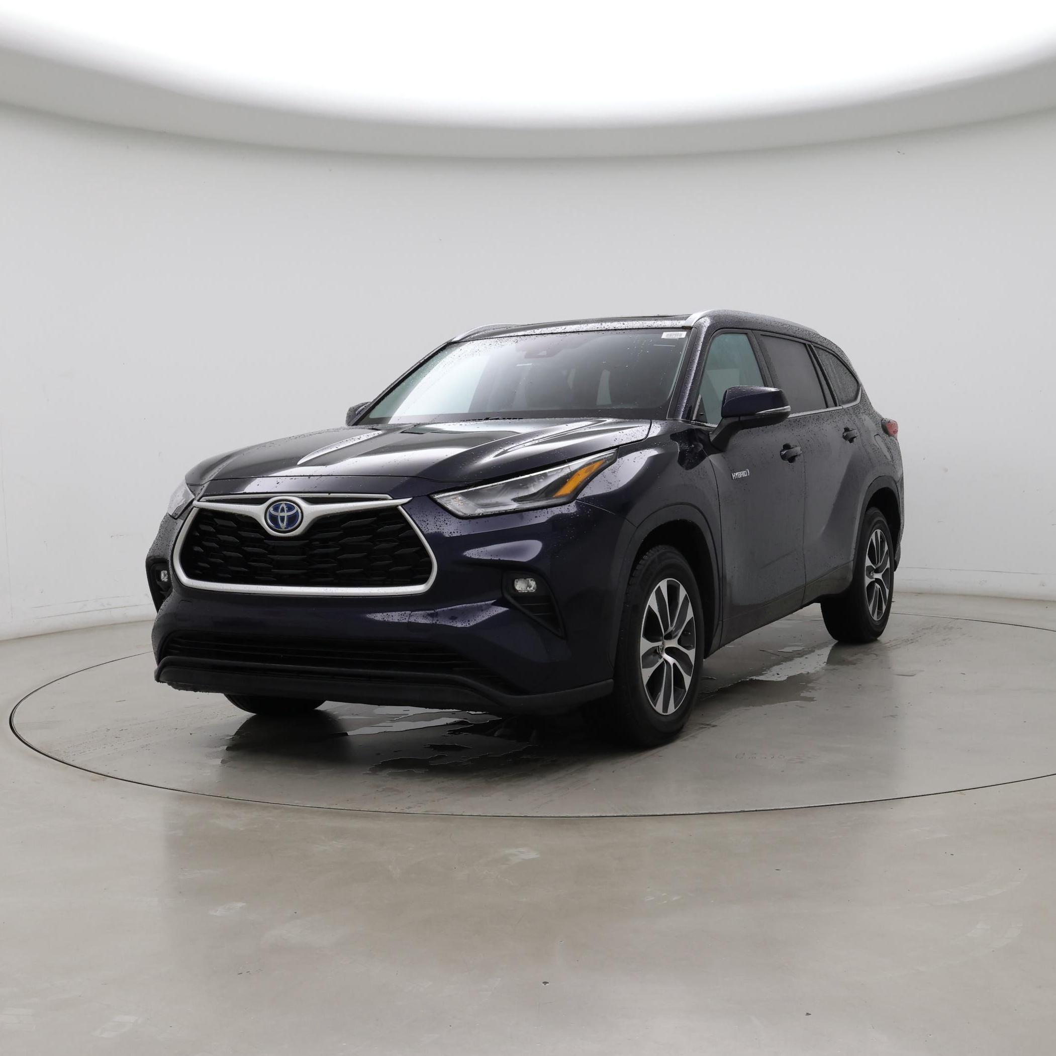 Thumbnail: 2021 Toyota Highlander - 4