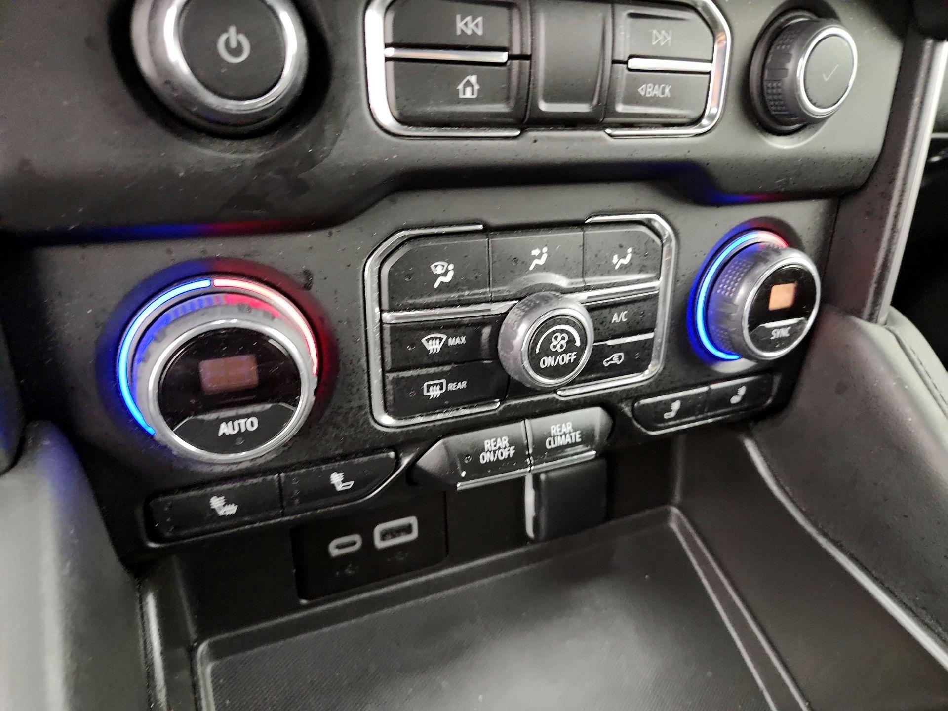 Thumbnail: 2024 Chevrolet Tahoe - 17