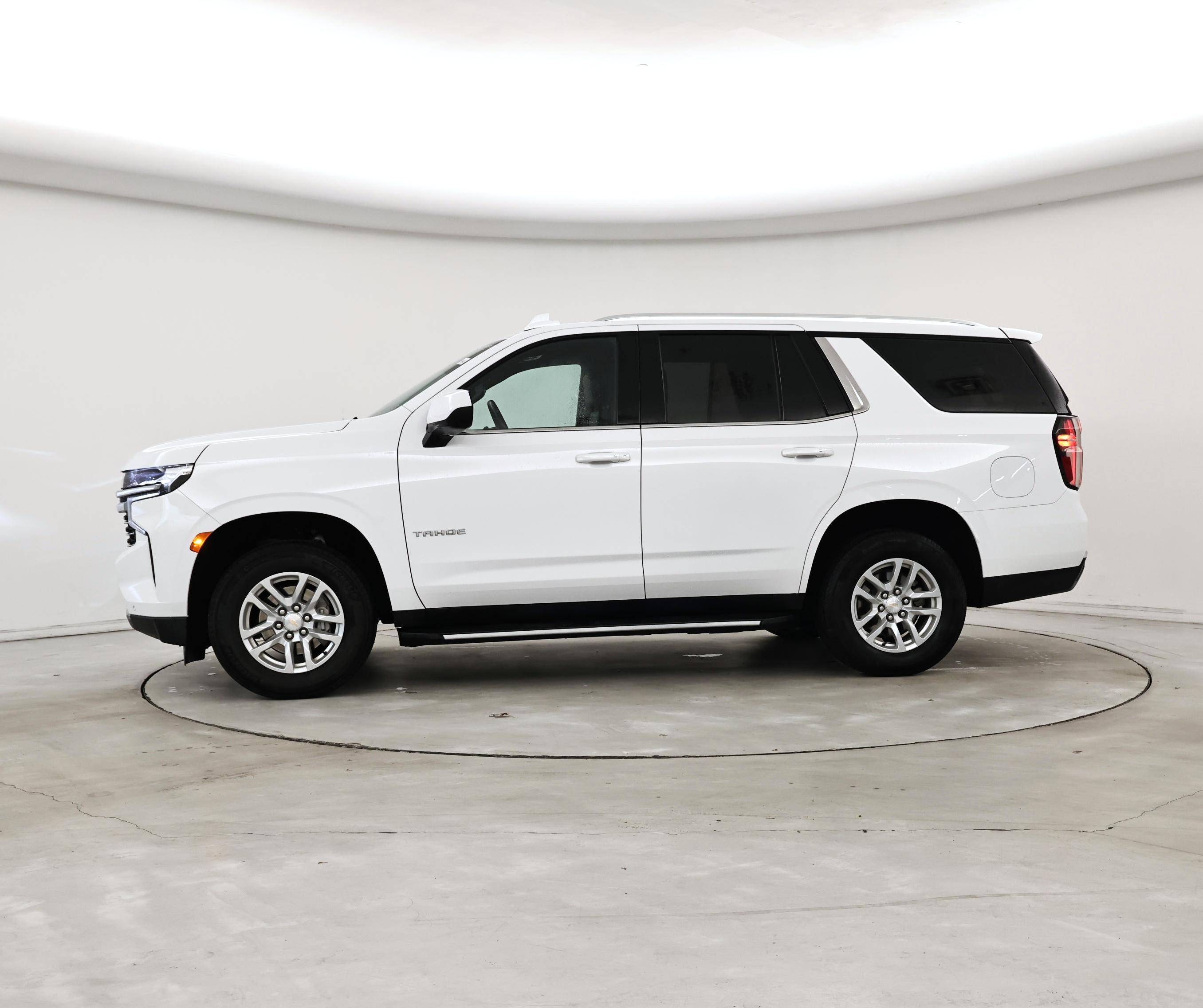 Thumbnail: 2024 Chevrolet Tahoe - 3