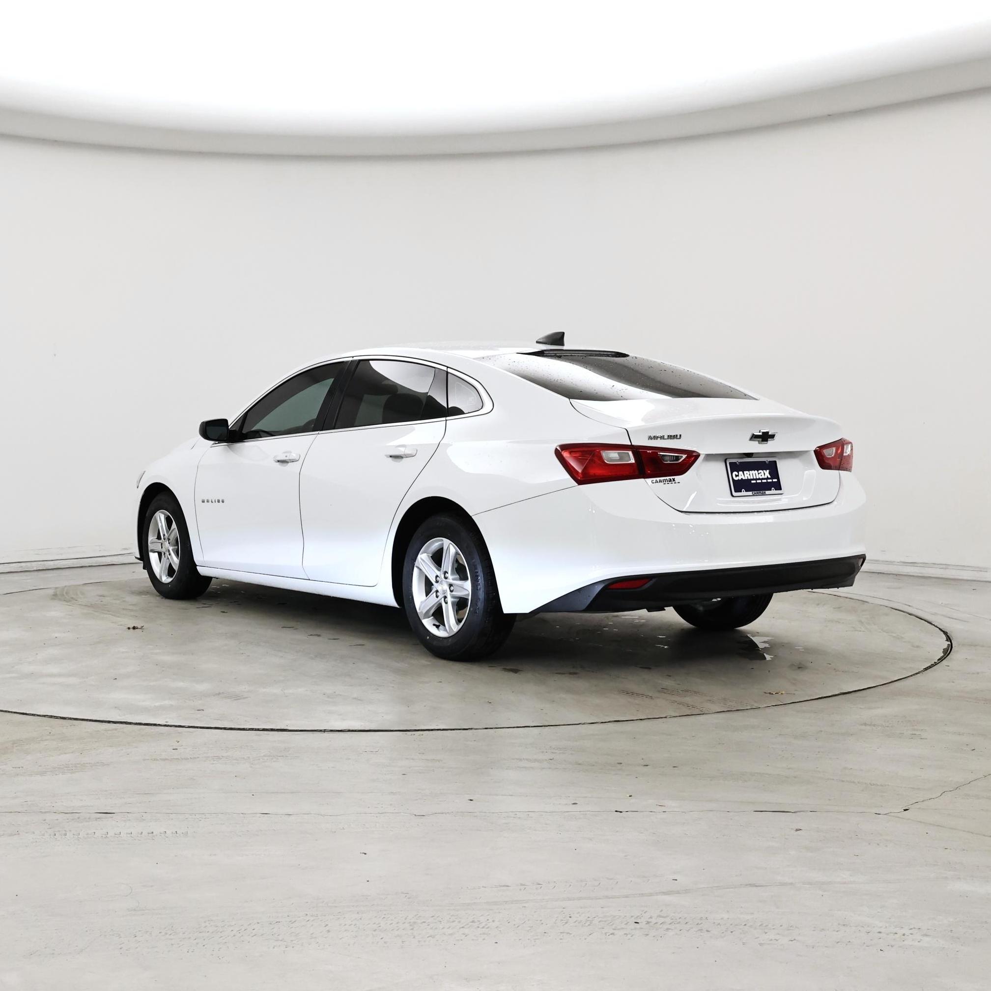 Thumbnail: 2022 Chevrolet Malibu - 2