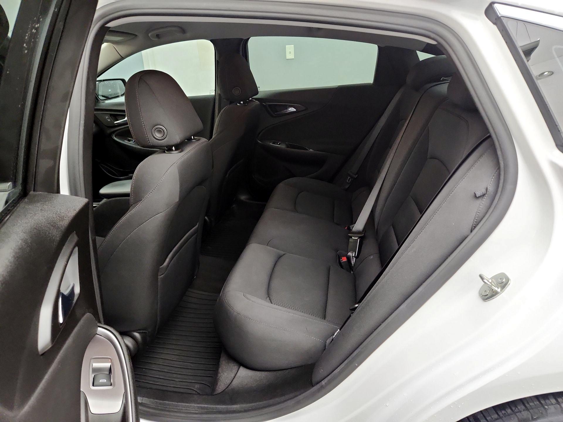 Thumbnail: 2022 Chevrolet Malibu - 19