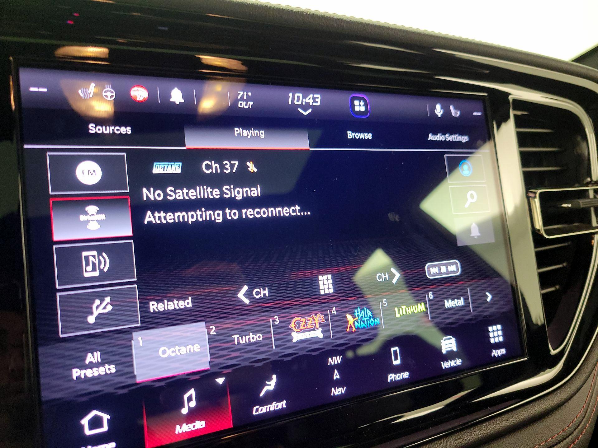 Thumbnail: 2022 Dodge Durango - 16