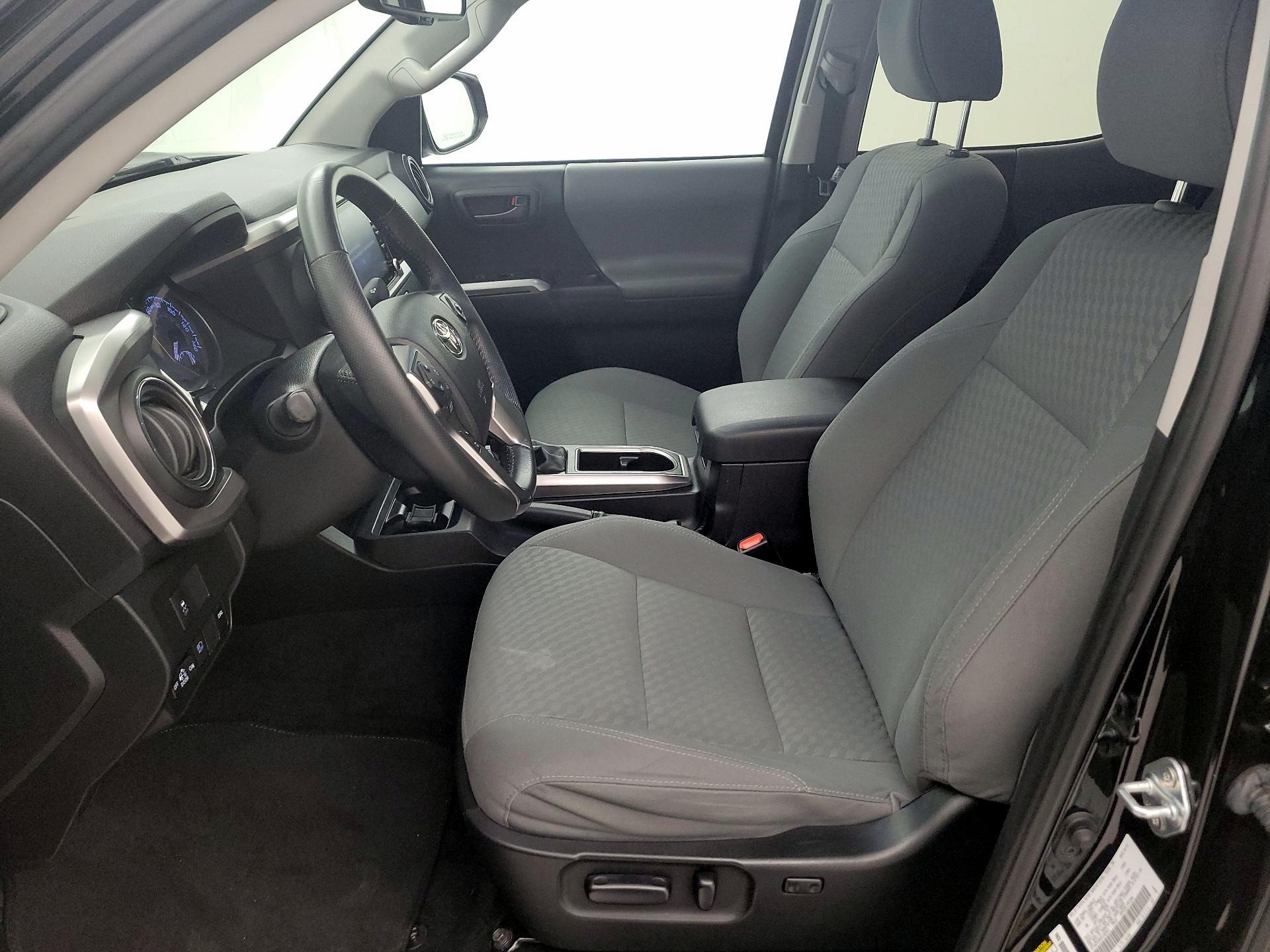 Thumbnail: 2021 Toyota Tacoma - 11