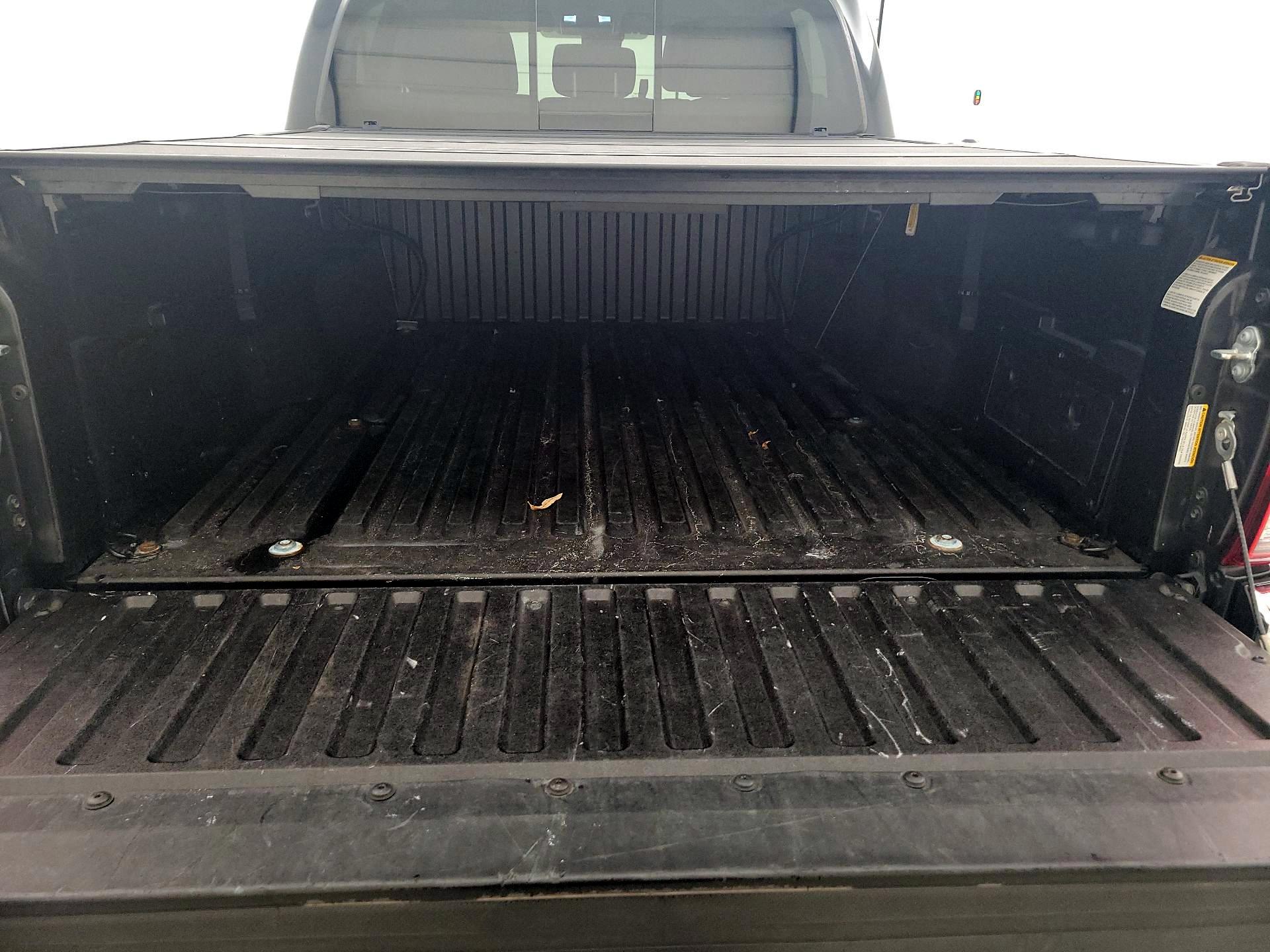 Thumbnail: 2021 Toyota Tacoma - 20