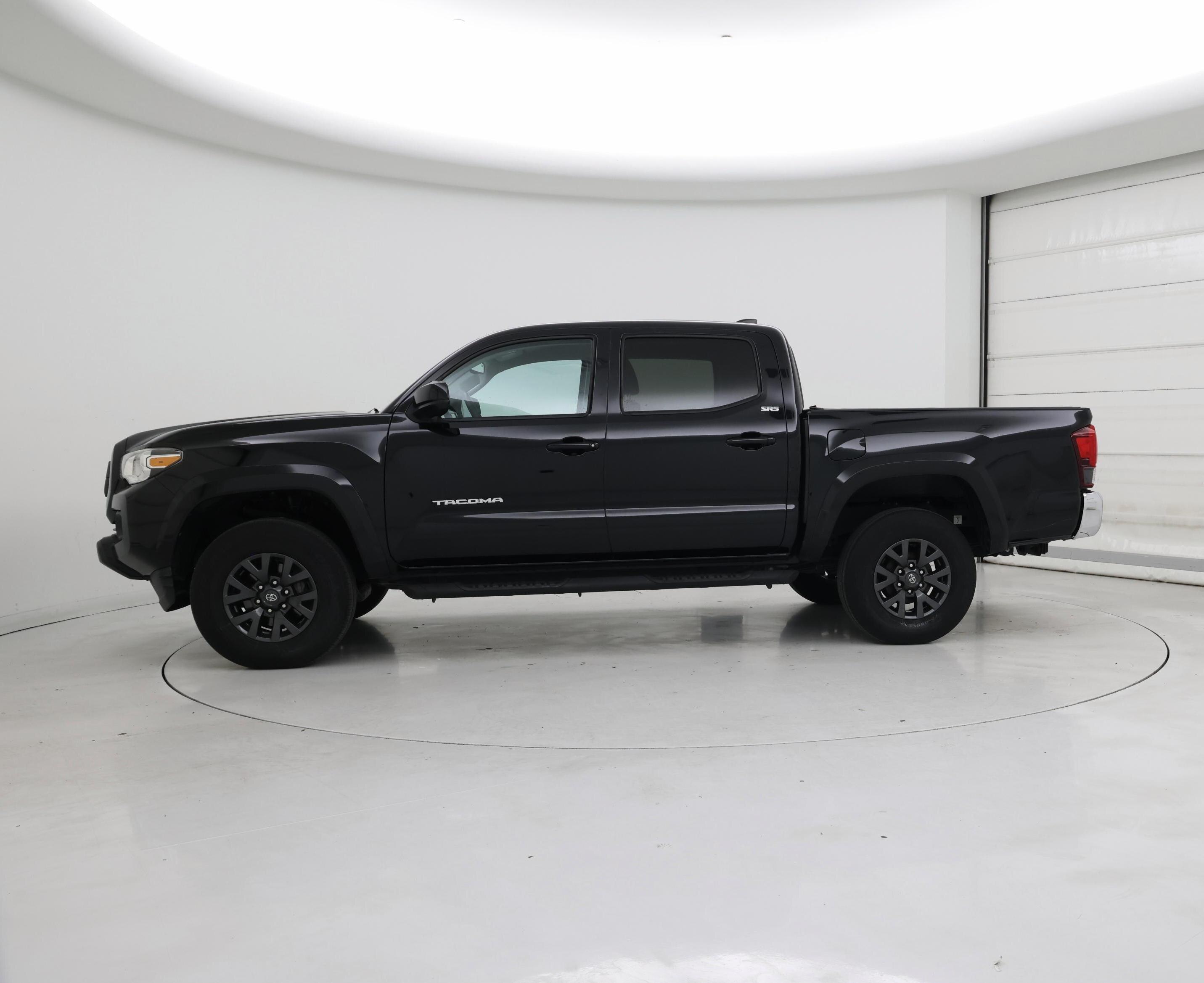 Thumbnail: 2021 Toyota Tacoma - 3