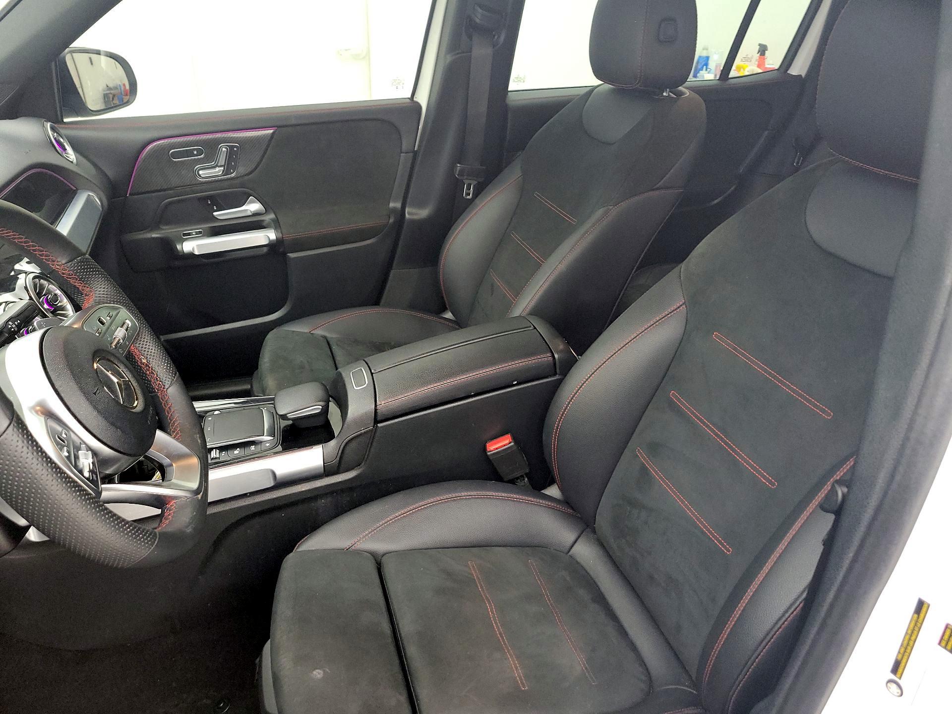 Thumbnail: 2023 Mercedes-Benz GLB - 11