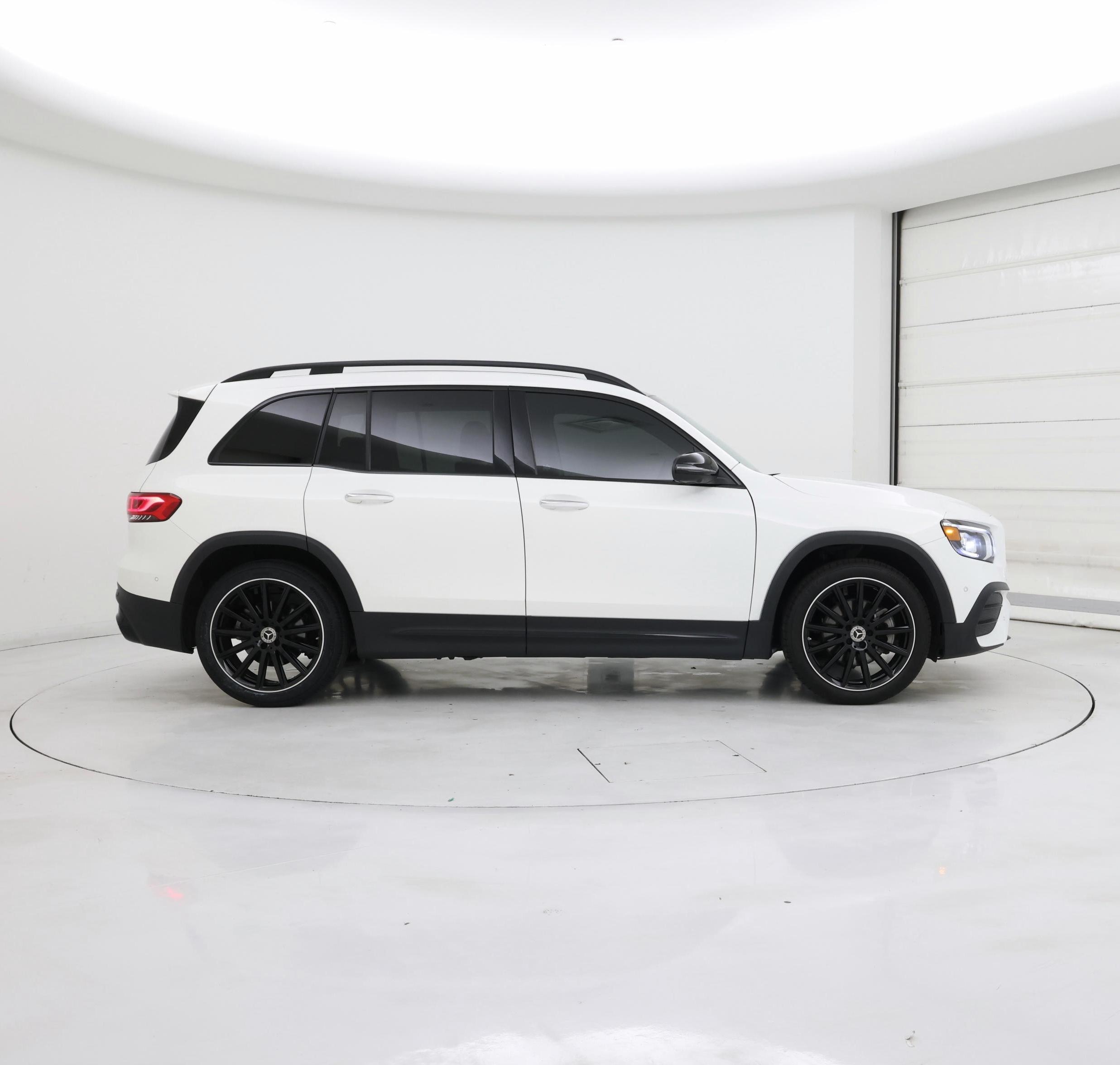 Thumbnail: 2023 Mercedes-Benz GLB - 7