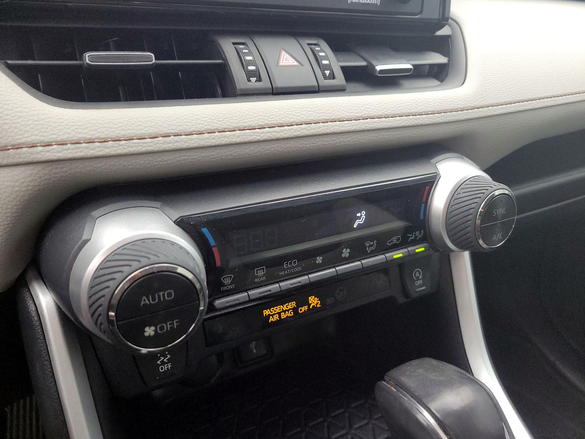 Thumbnail: 2022 Toyota RAV4 - 16