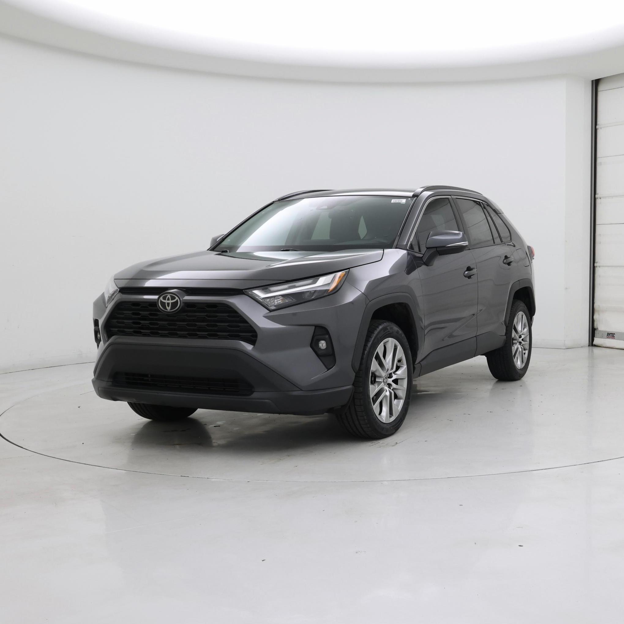 Thumbnail: 2022 Toyota RAV4 - 4