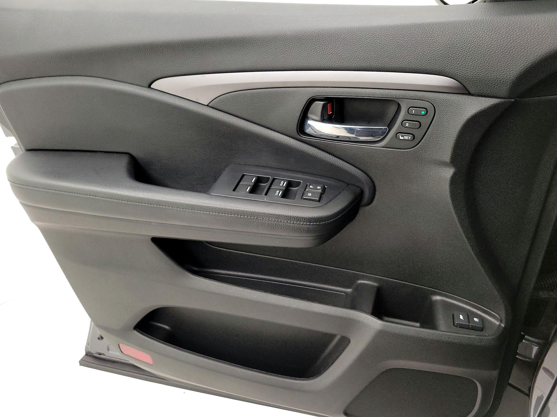 Thumbnail: 2021 Honda Pilot - 12