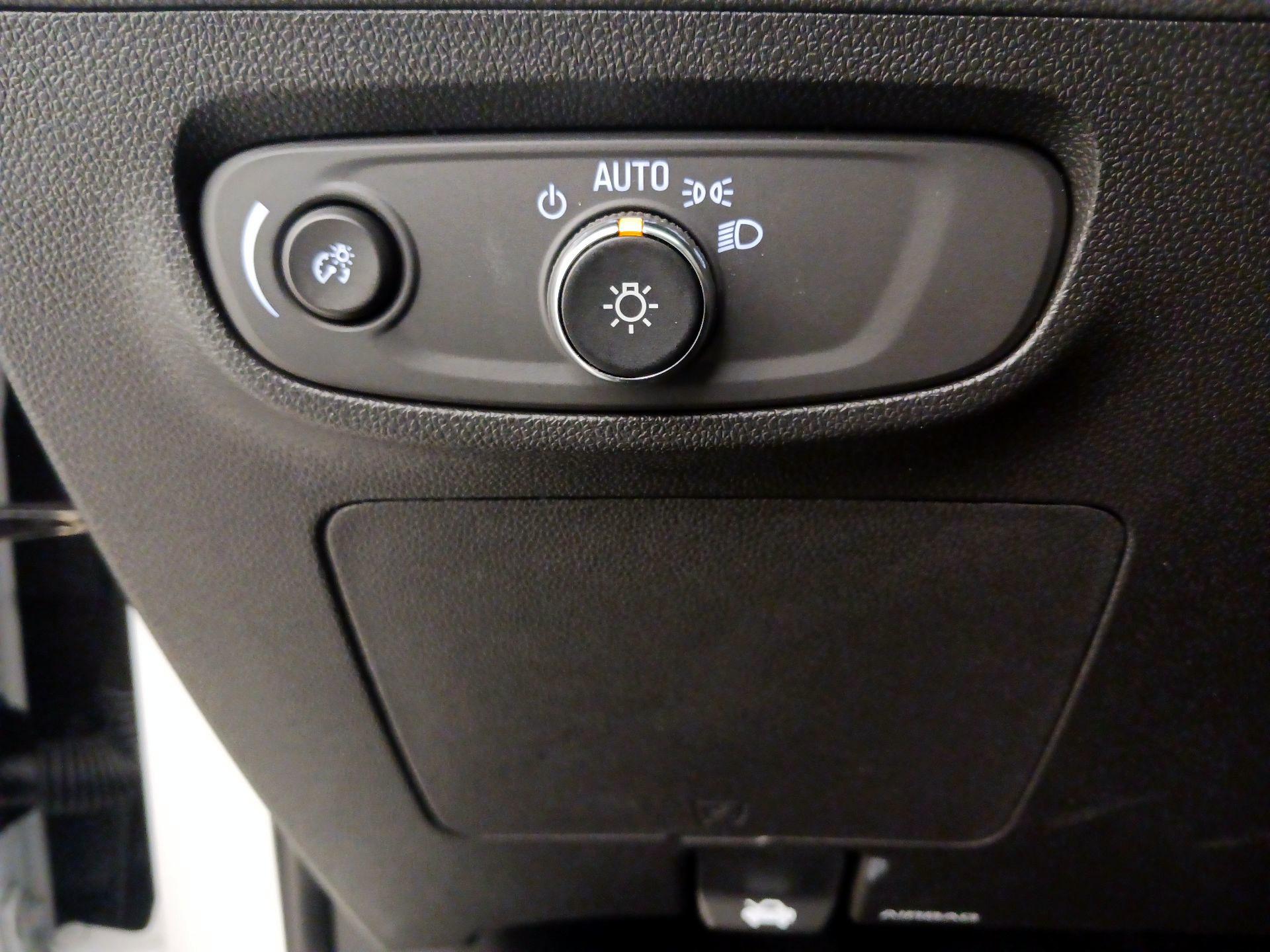 Thumbnail: 2025 Buick Encore GX - 13