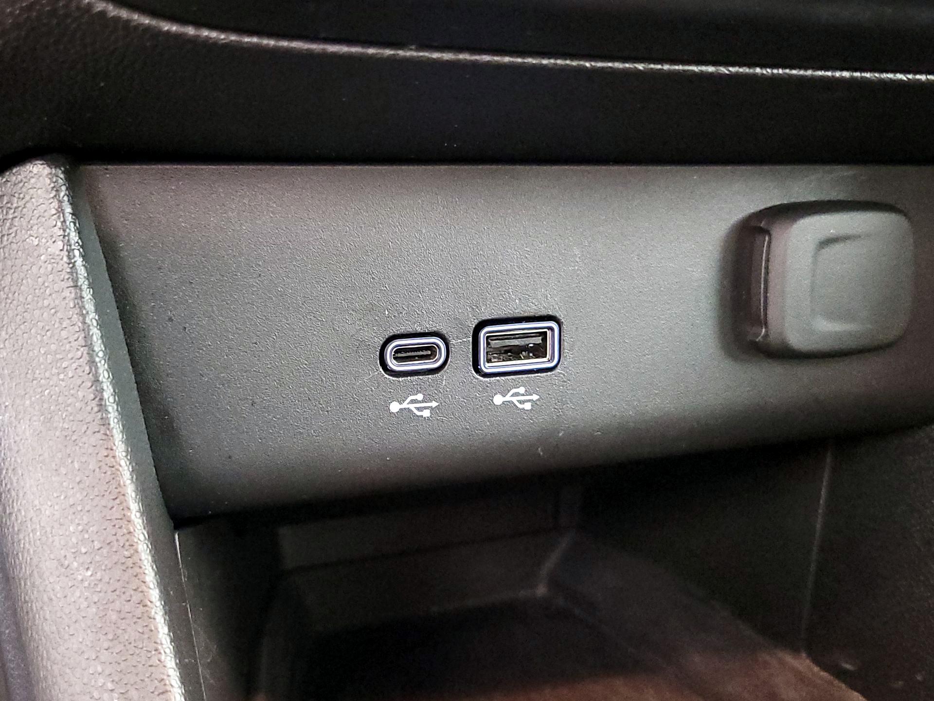 Thumbnail: 2025 Buick Encore GX - 18