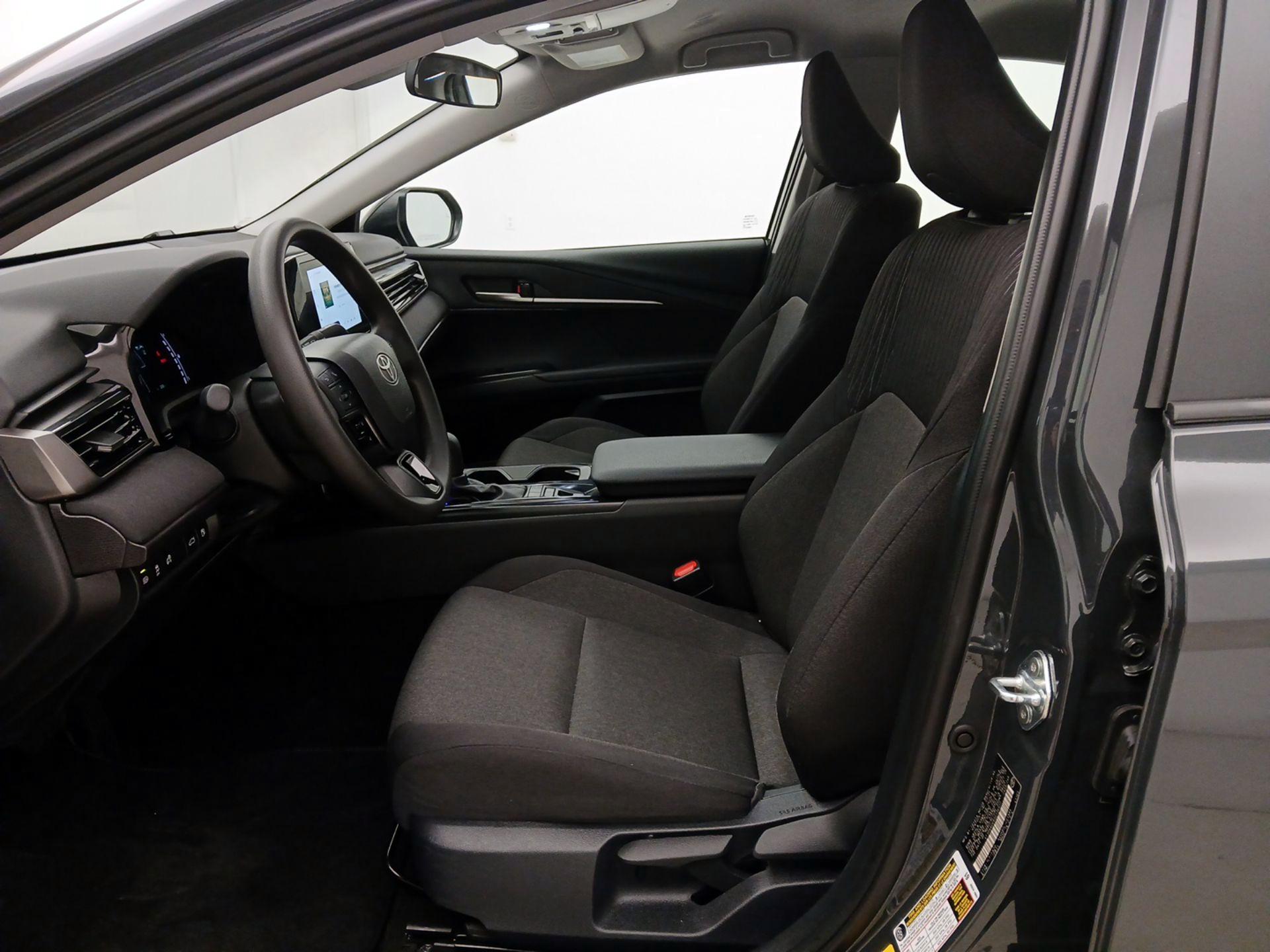 Thumbnail: 2025 Toyota Camry - 11