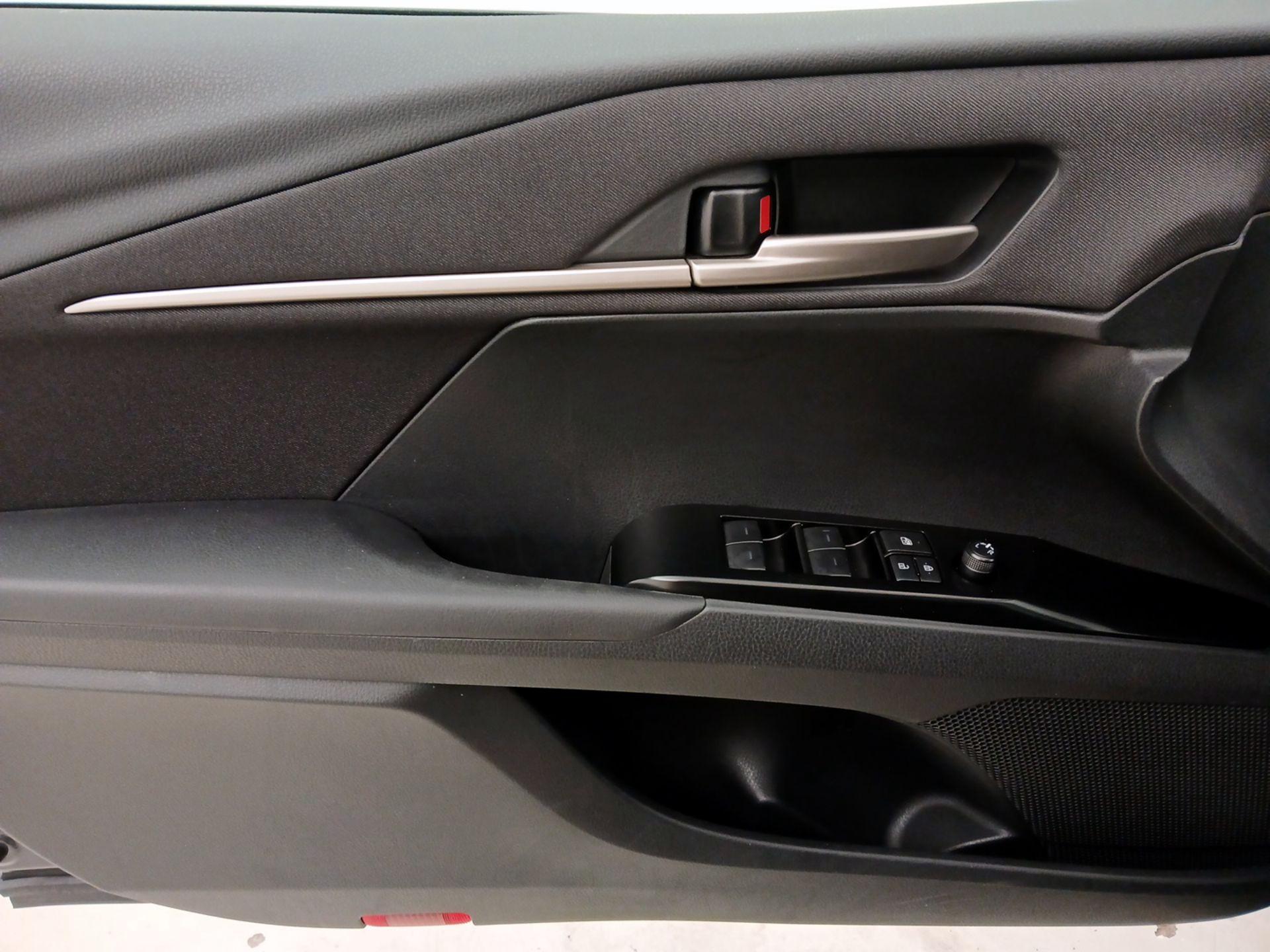 Thumbnail: 2025 Toyota Camry - 12