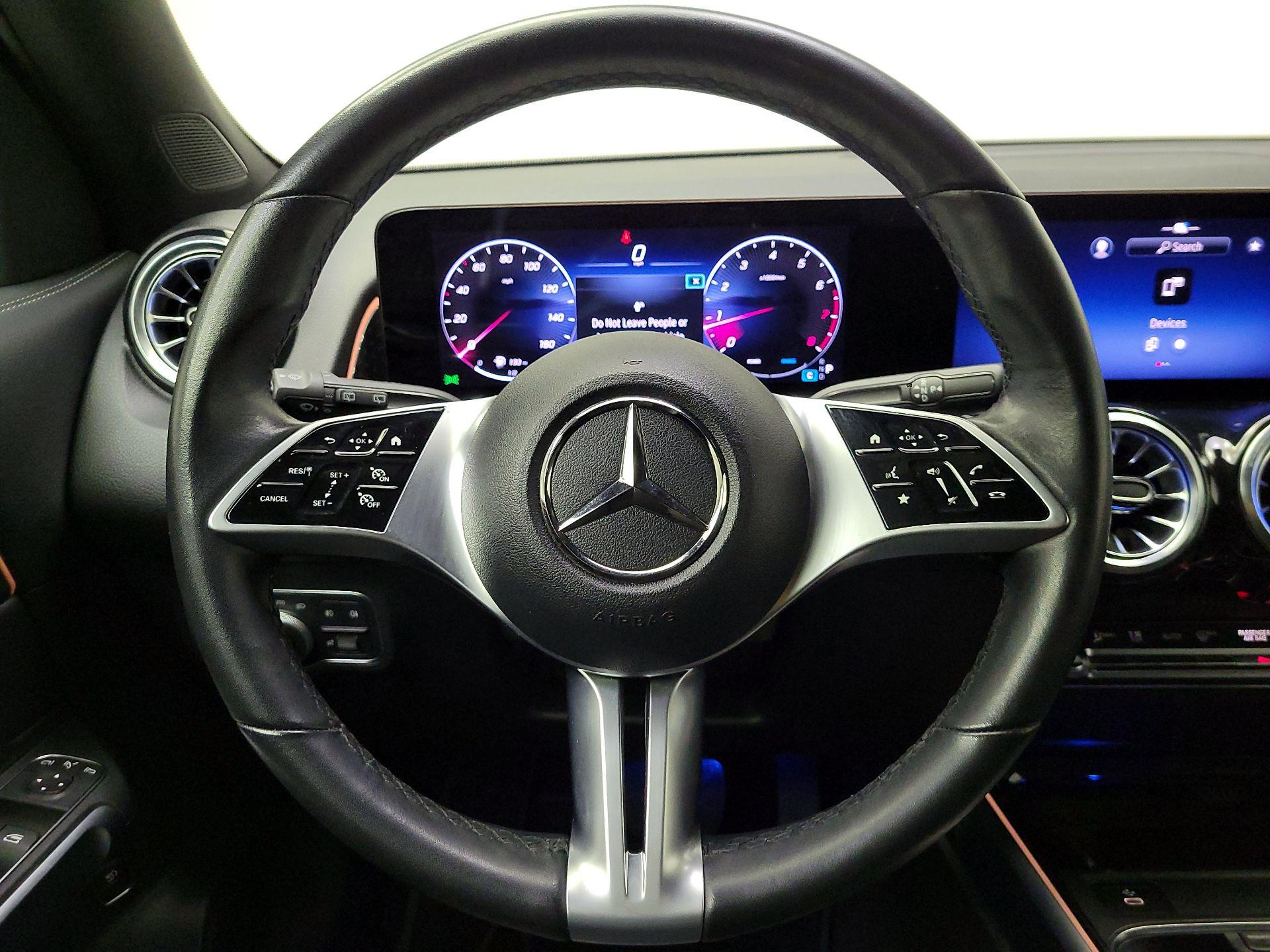 Thumbnail: 2024 Mercedes-Benz GLB - 10